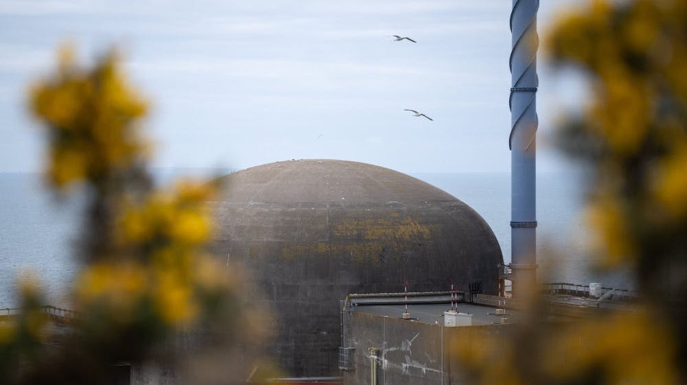 Atomkraftværket Flamanville ligger i det nordvestlige Frankrig. Med den nye reaktor Flamanville 3 opererede kraftværket med 80 procent af sin kapacitet midt i november. (Arkivfoto). - Foto: Lou Benoist/Ritzau Scanpix