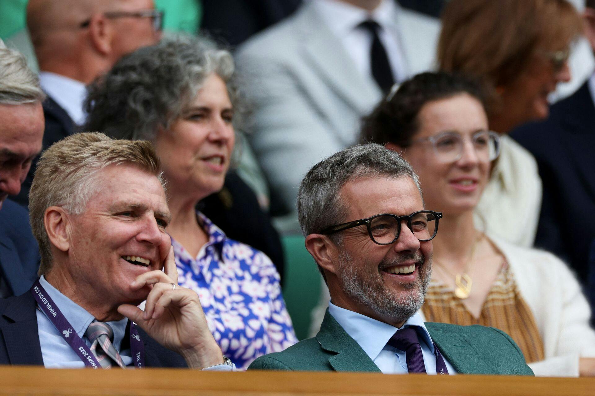 Mon kong Frederik også hilste på danske Oliver Overgaard?