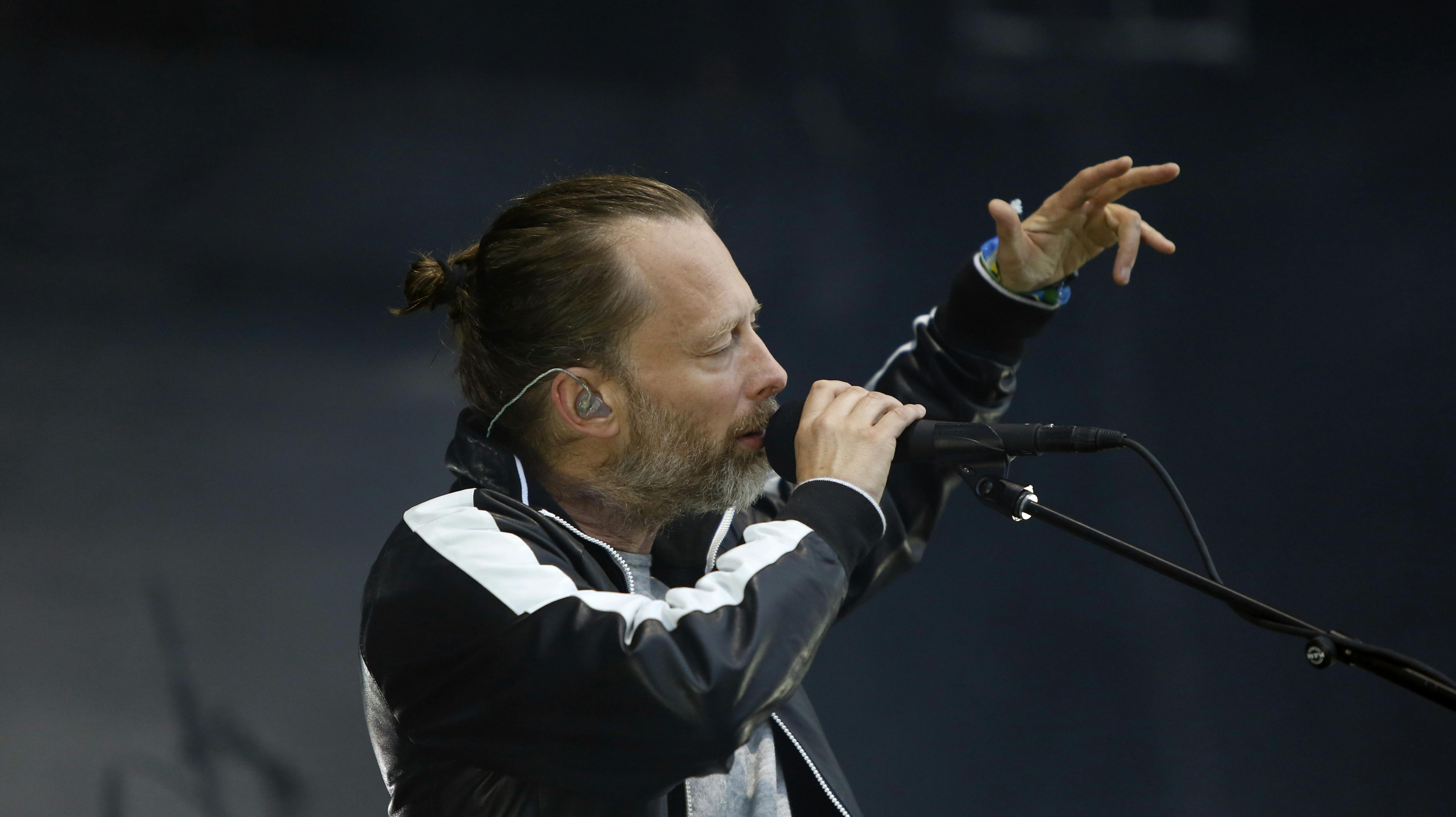 Forsanger i Radiohead Thom Yorke har fået konstateret halsbetændelse og kan derfor ikke optræde som planlagt.