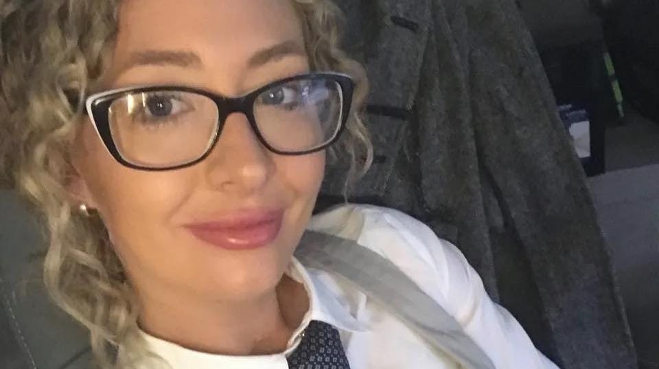 En dengang 36-årig lærer har indrømmet, at hun havde et seksuelt forhold til en 15-årig elev. Sagen var i sidste uge for retten i byen Newcastle i Australien.