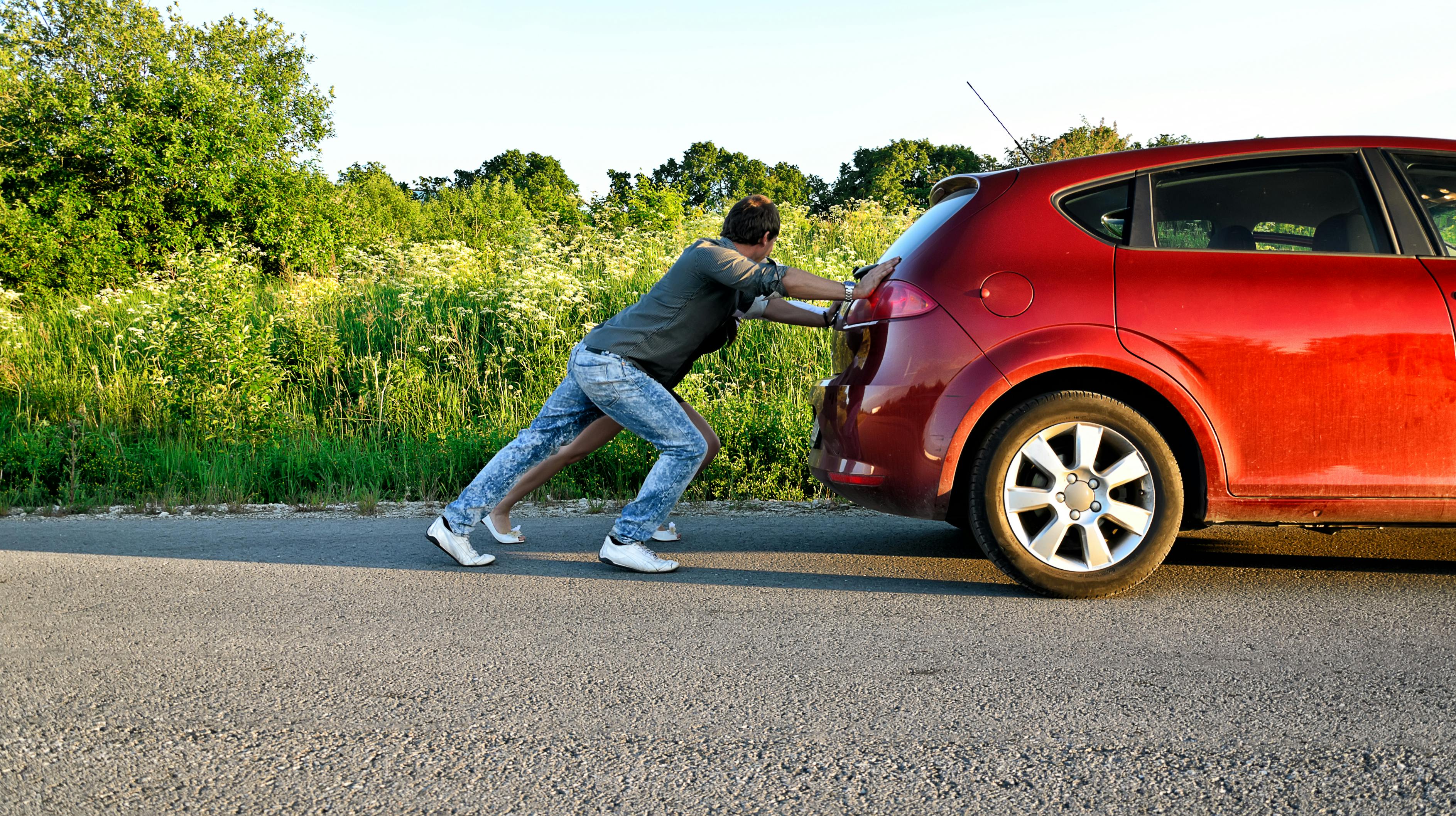 Pas på hvem du siger ja til at hjælpe dig, hvis bilen bryder ned.
