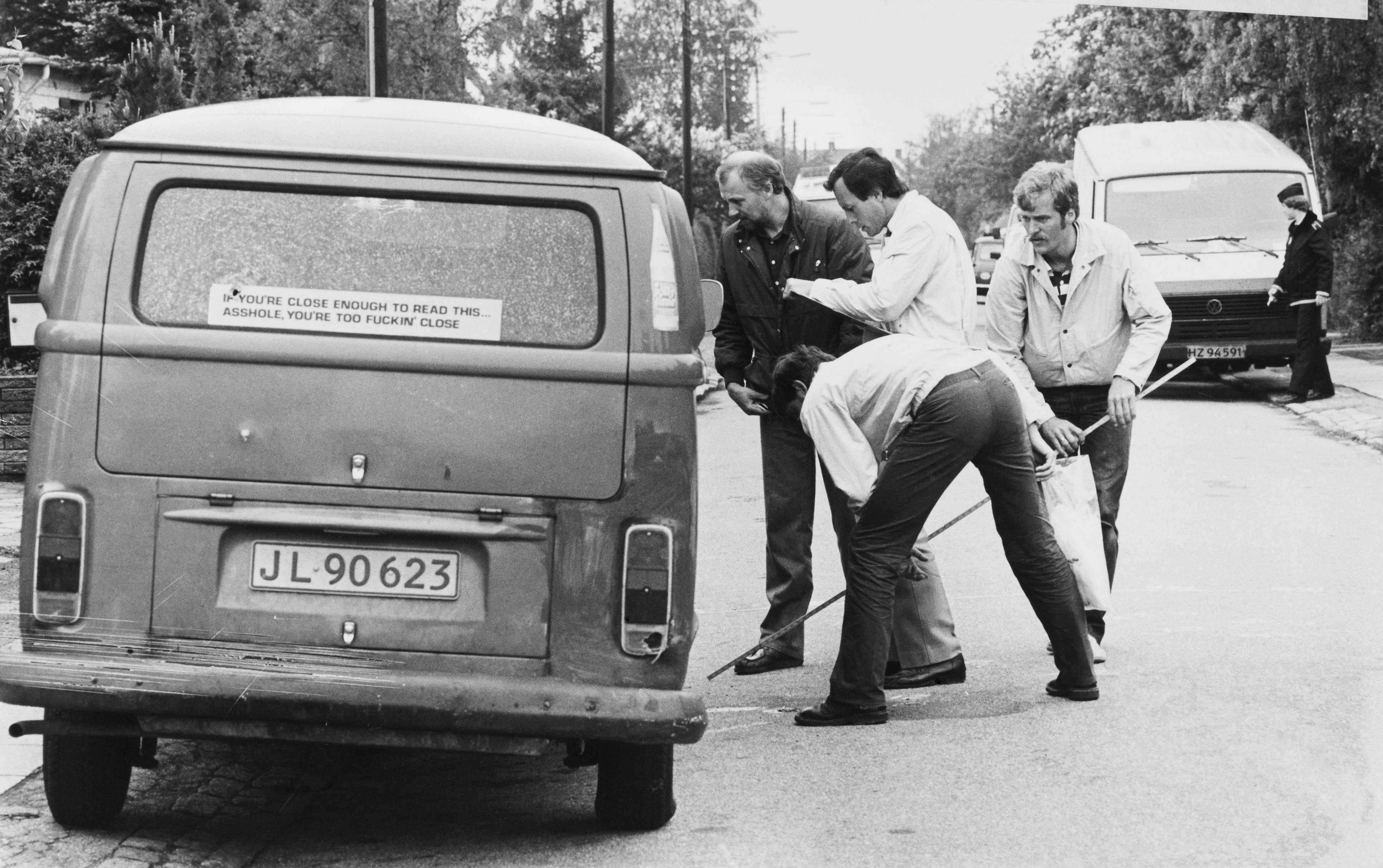 Henning Norbert Knudsen (15. januar 1960 - 25. maj 1984) også kendt som Makrellen, var en dansk rocker-præsident for klubben Bullshit.  Han blev myrdet af Jørn "Jønke" Nielsen fra den rivaliserende rockerklub Hells Angels på Amager. Jønke flygtede efterfølgende ud af landet, men blev senere idømt 16 års fængsel for drabet. Her umiddelbart efter Makrellen blev nedskudt.