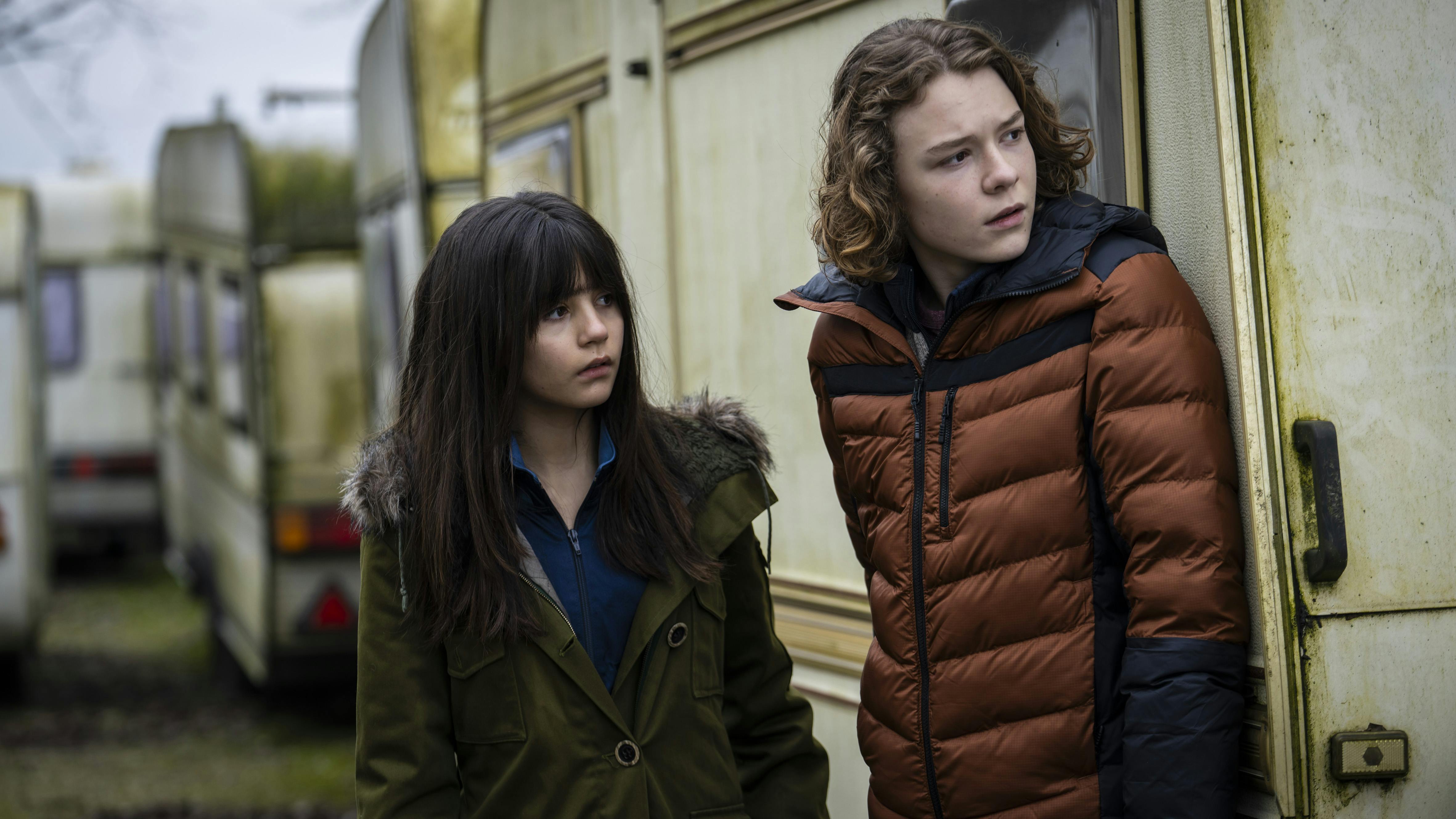 Sidste år tog det overhånd med de populære samlekort, og derfor har en skole nu valgt at forbyde "Valdes Jul"-samlekort i skoletiden.