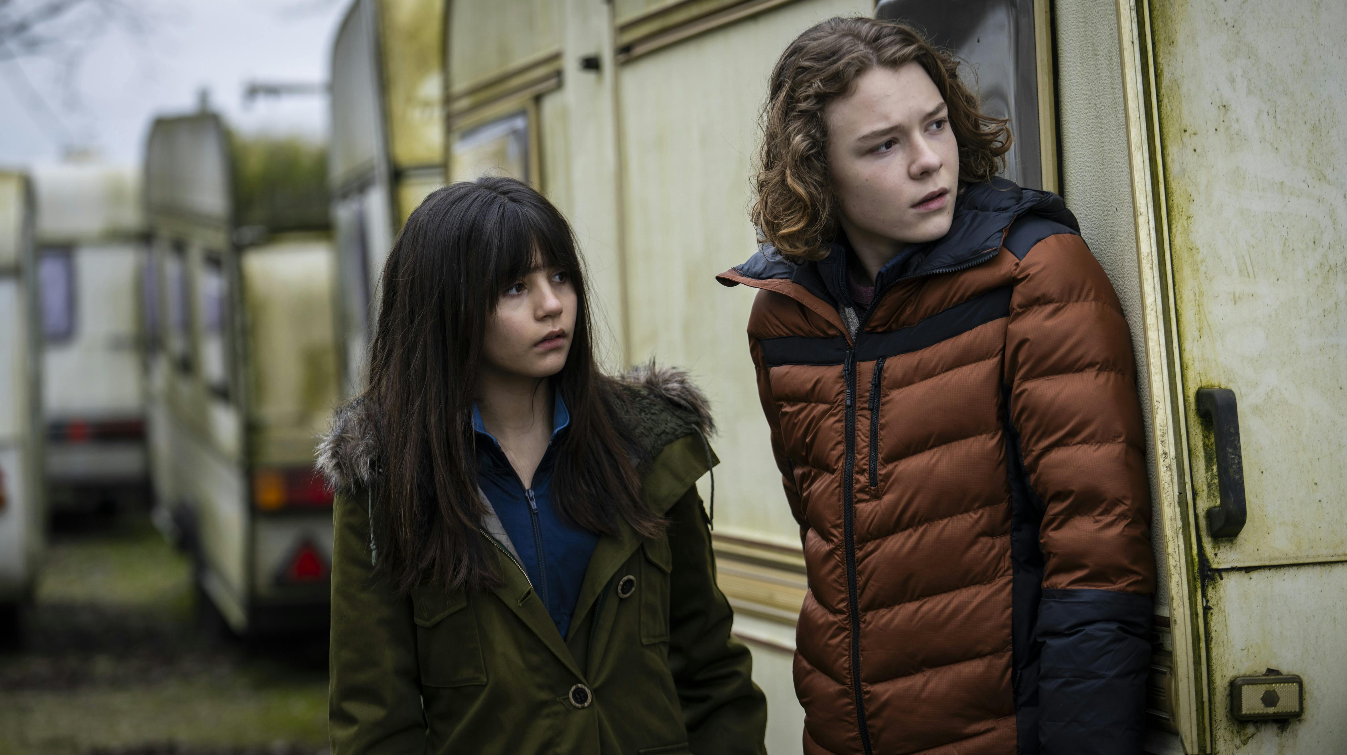 Sidste år tog det overhånd med de populære samlekort, og derfor har en skole nu valgt at forbyde "Valdes Jul"-samlekort i skoletiden.