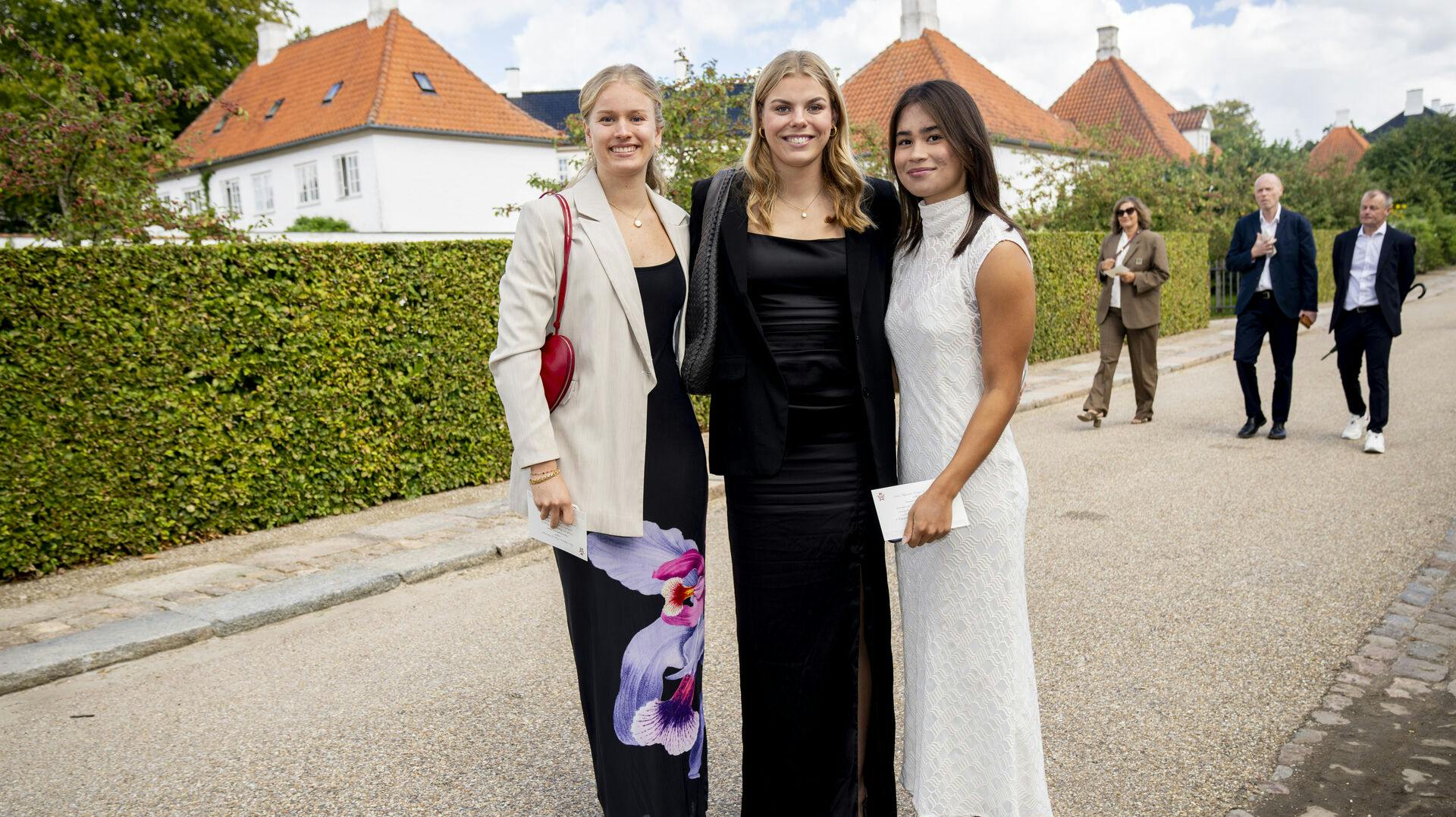 Martine Damborg ( i midten) er blevet lidt af en EM-sensation. 