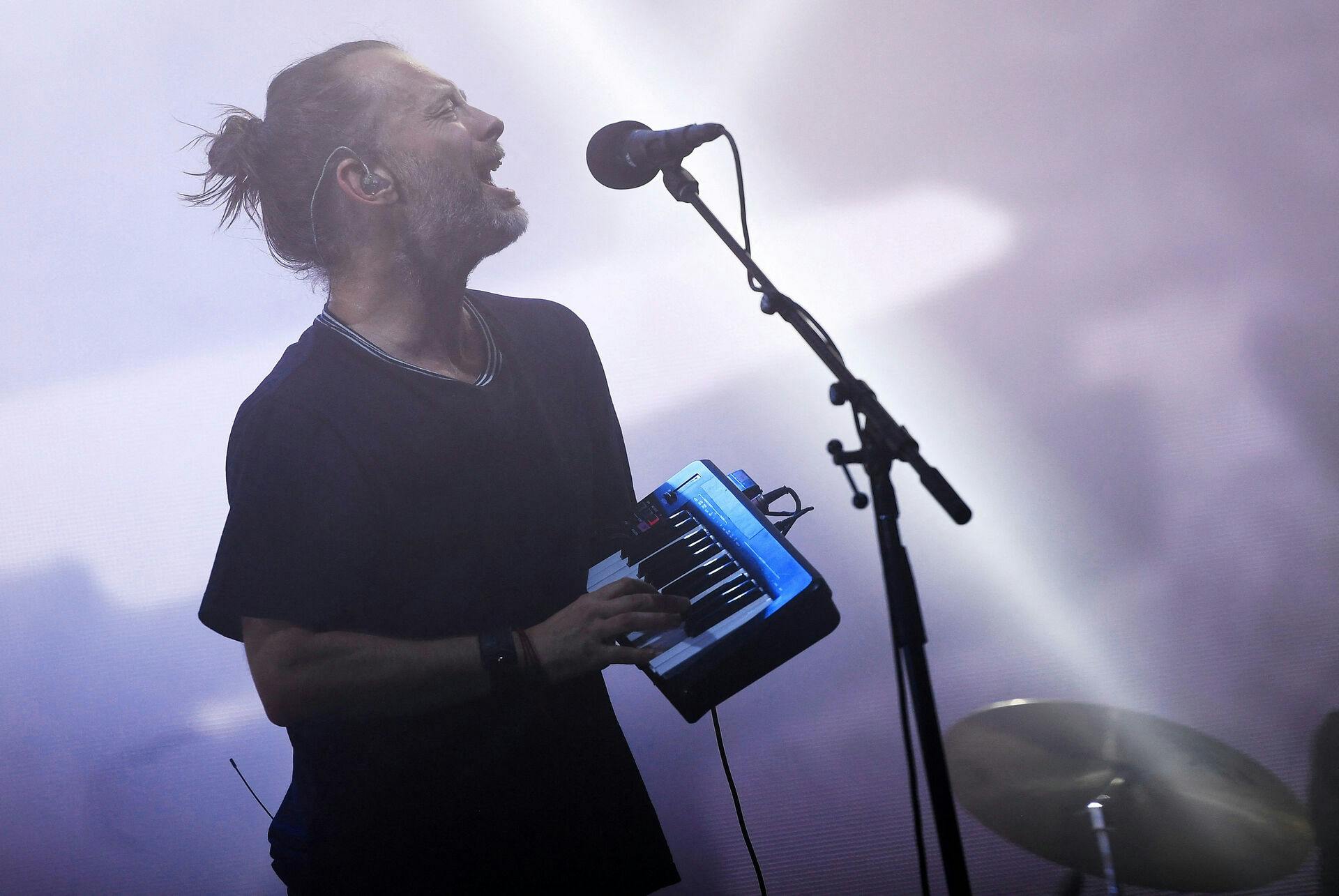Radiohead er på scenen igen efter to aflyste koncerter i Danmark.