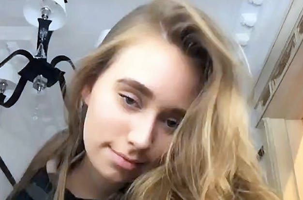 Vladimir Putins 'hemmelige' datter er blevet antastet på gaden.