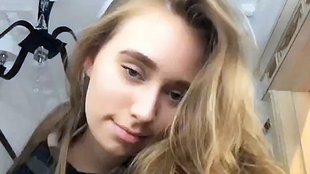 Vladimir Putins 'hemmelige' datter er blevet antastet på gaden.