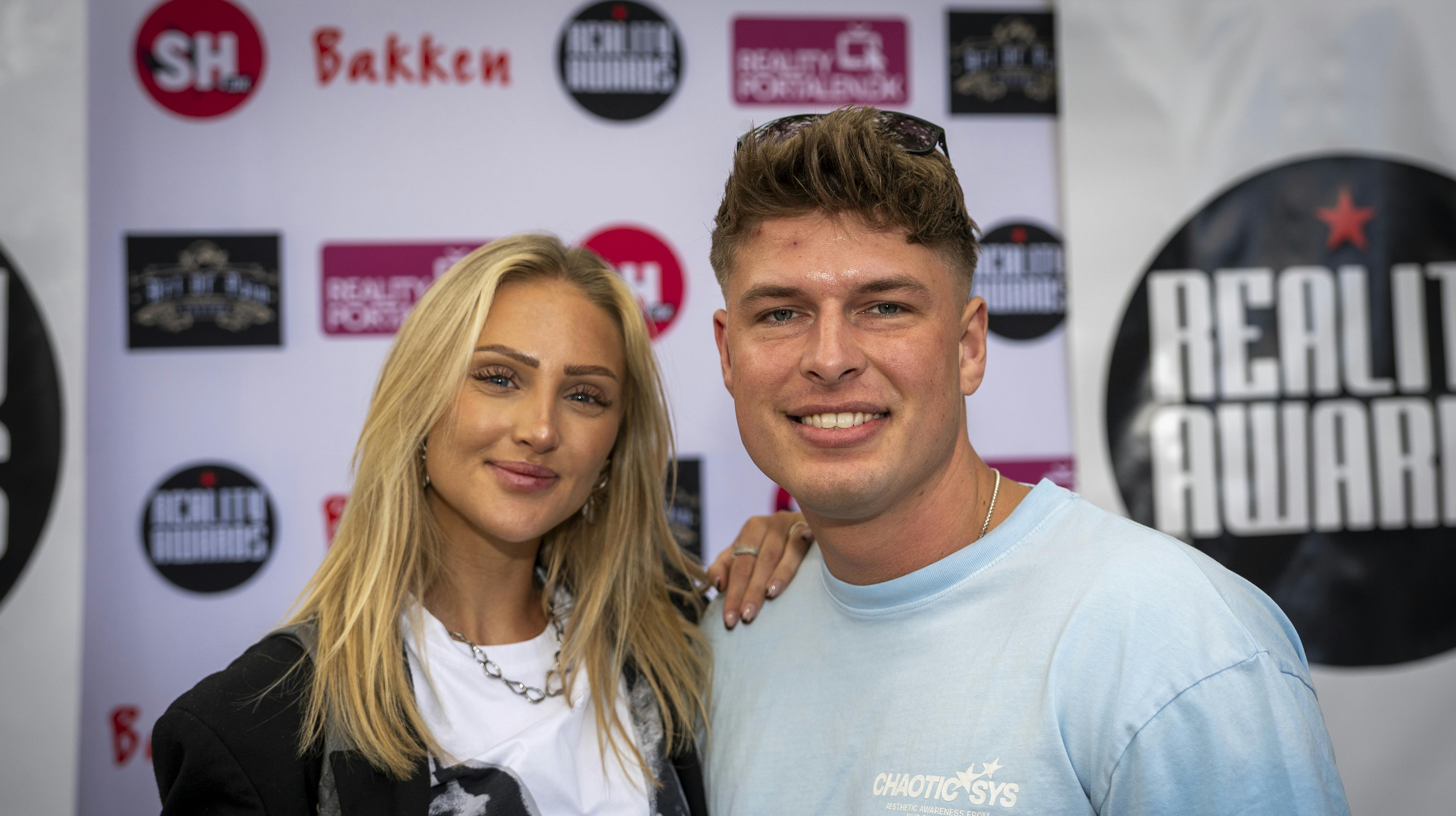 Parret har endelig fundet en lejlighed i Århus.