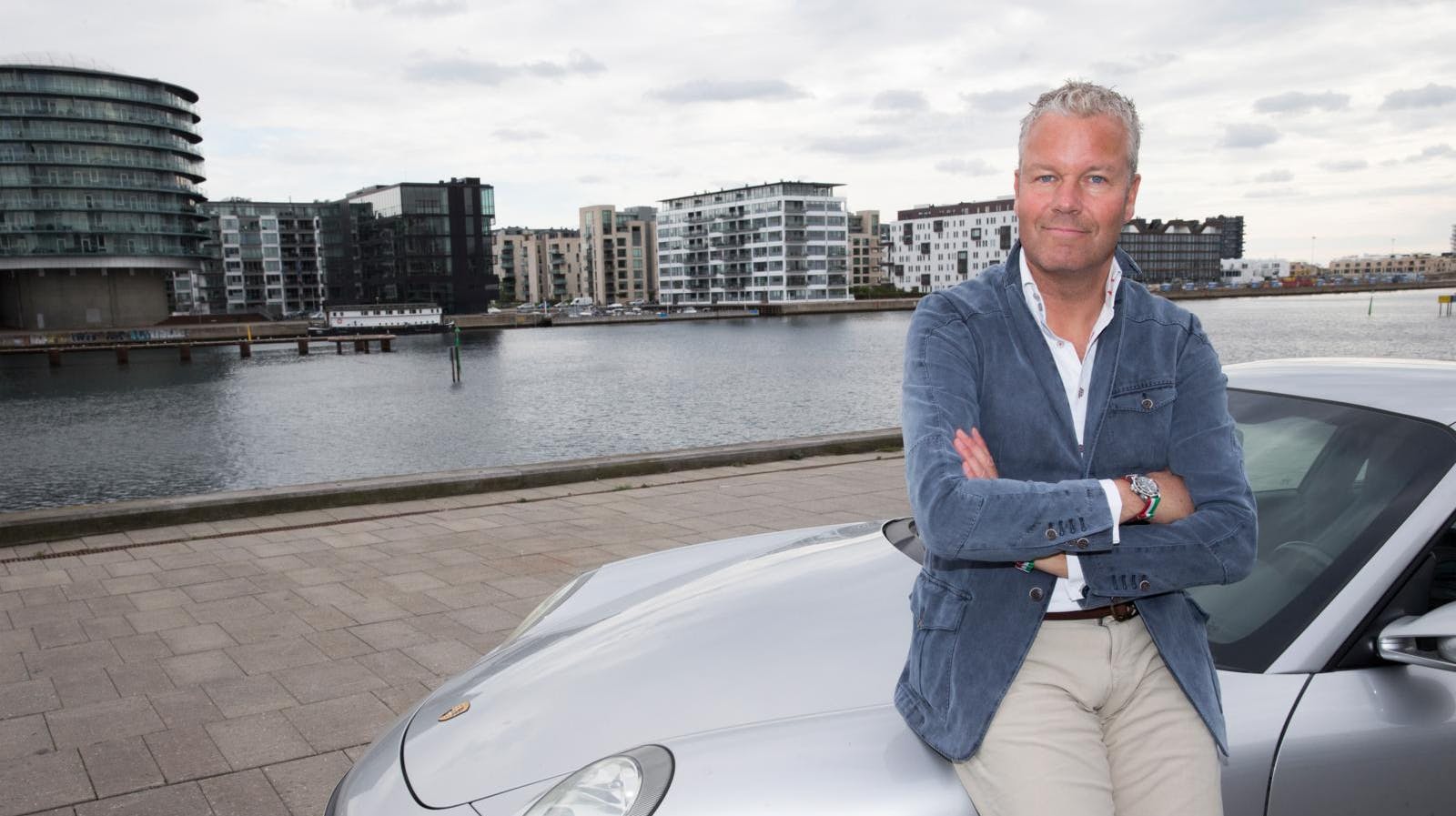 Mads Christensen er igen i økonomiske problemer og sælger derfor endnu en Porsche.