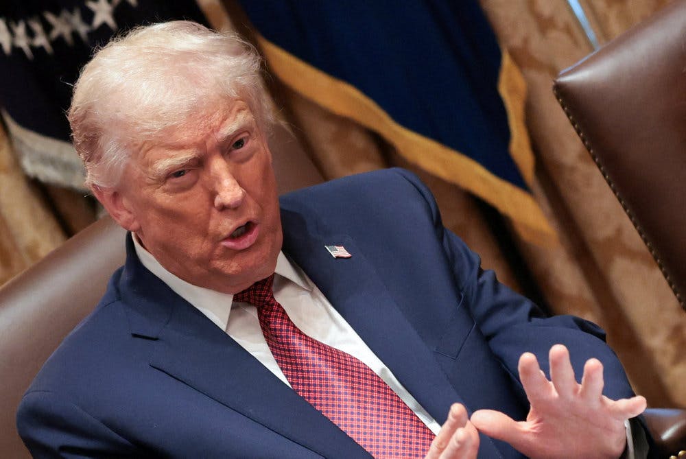 Donald Trump kan ikke forstå, hvorfor EU-kommissionen har udstukket en bøde til den sociale medieplatform X. - Foto: Jonathan Ernst/Reuters