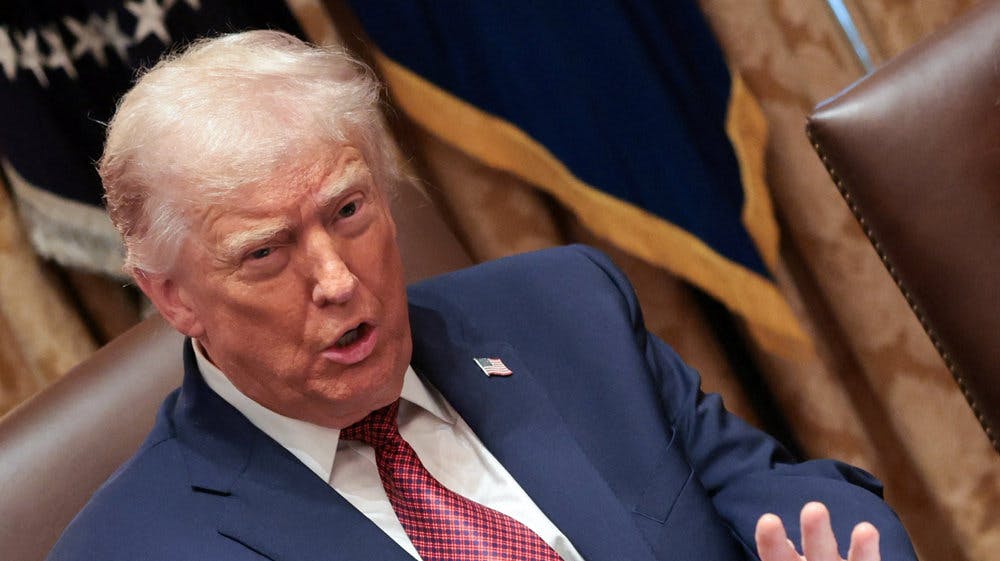 Donald Trump kan ikke forstå, hvorfor EU-kommissionen har udstukket en bøde til den sociale medieplatform X. - Foto: Jonathan Ernst/Reuters