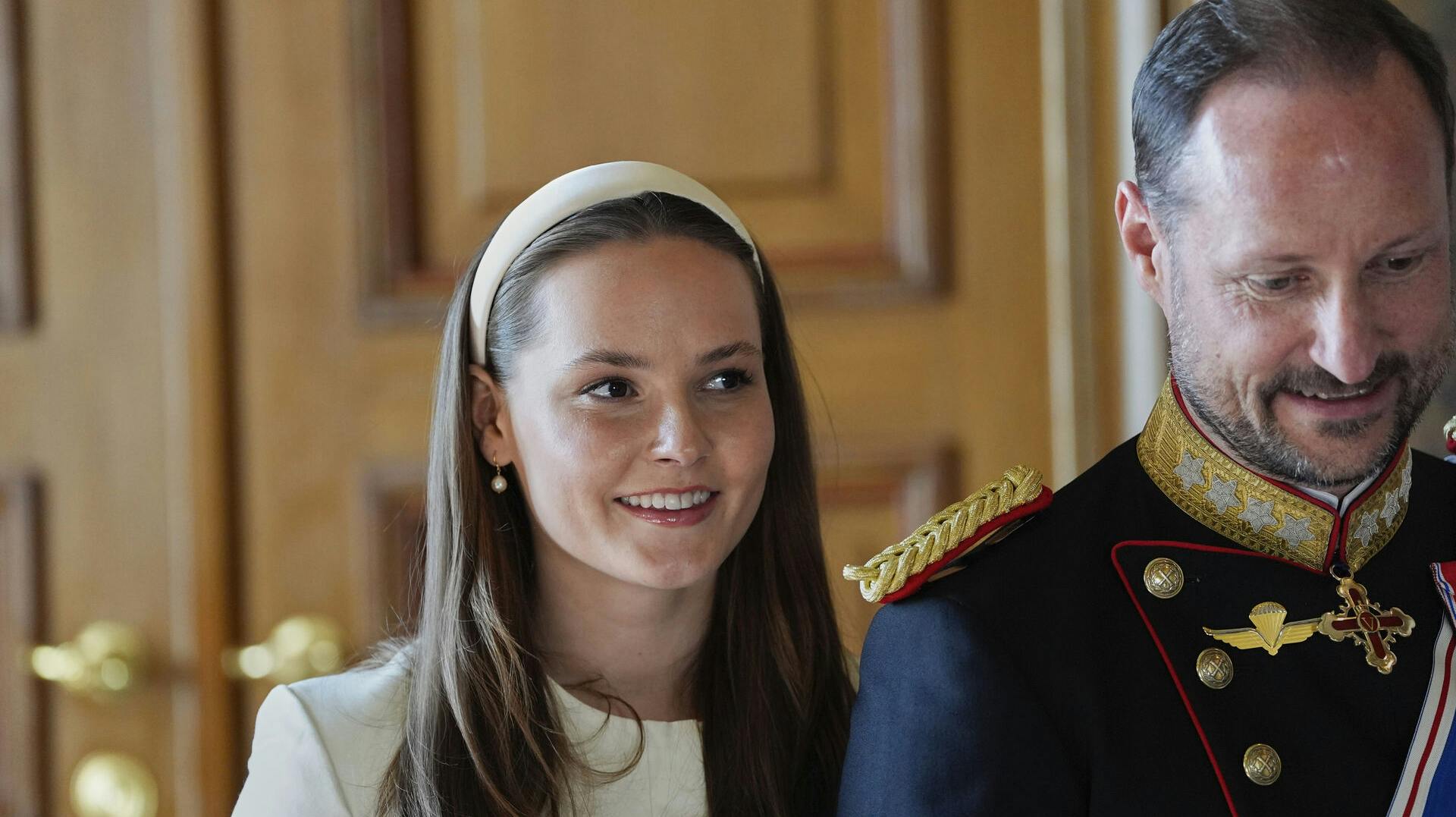 Prinsesse Ingrid Alexandra trækker i arbejdstøjet, selv når hun har fri fra sit studie på den anden side af kloden.