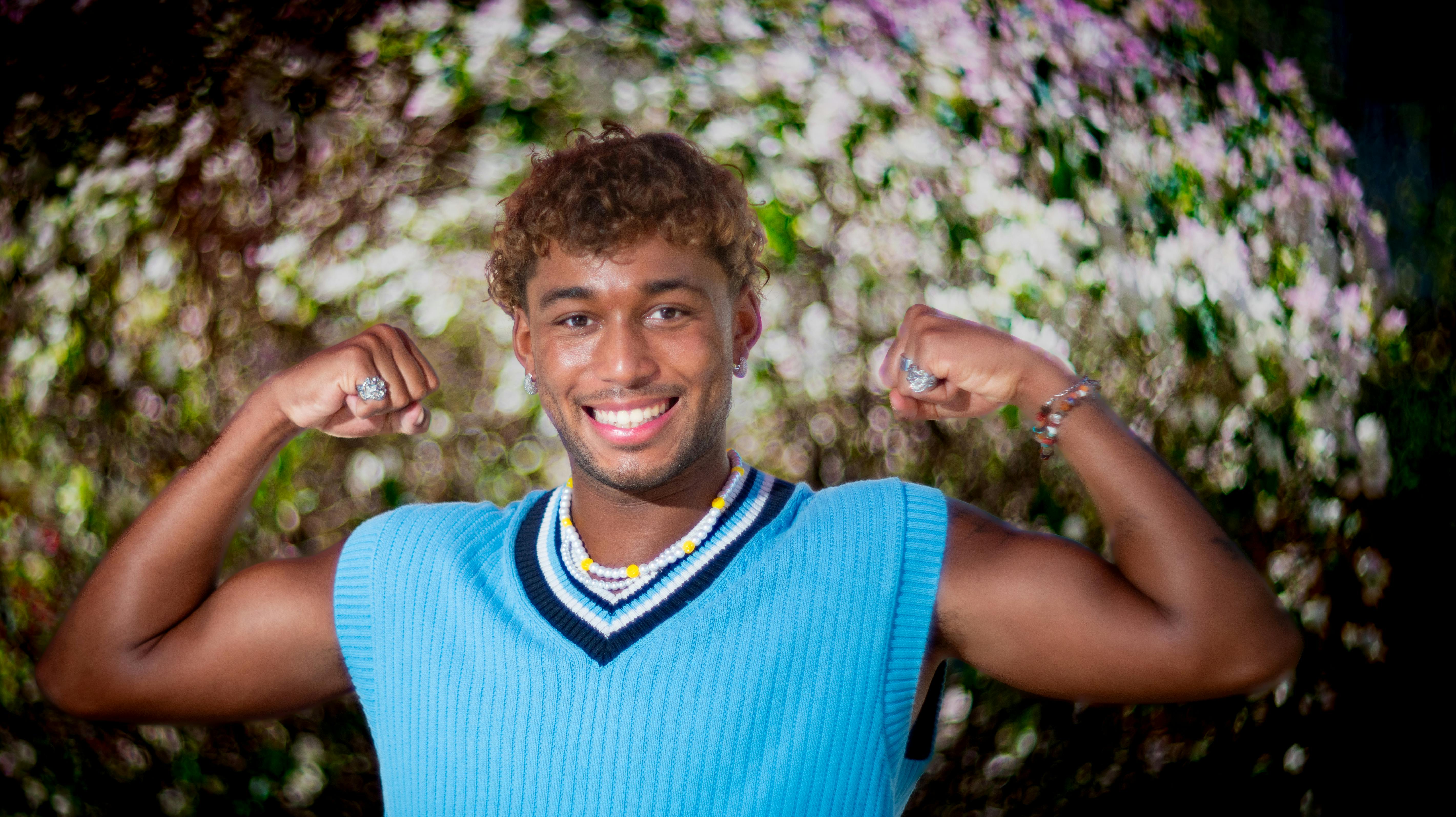 Den danske tv-kendis Alhaji Contafaye opgraderer nu fra "Ex on the beach" til norsk "Paradise Hotel".