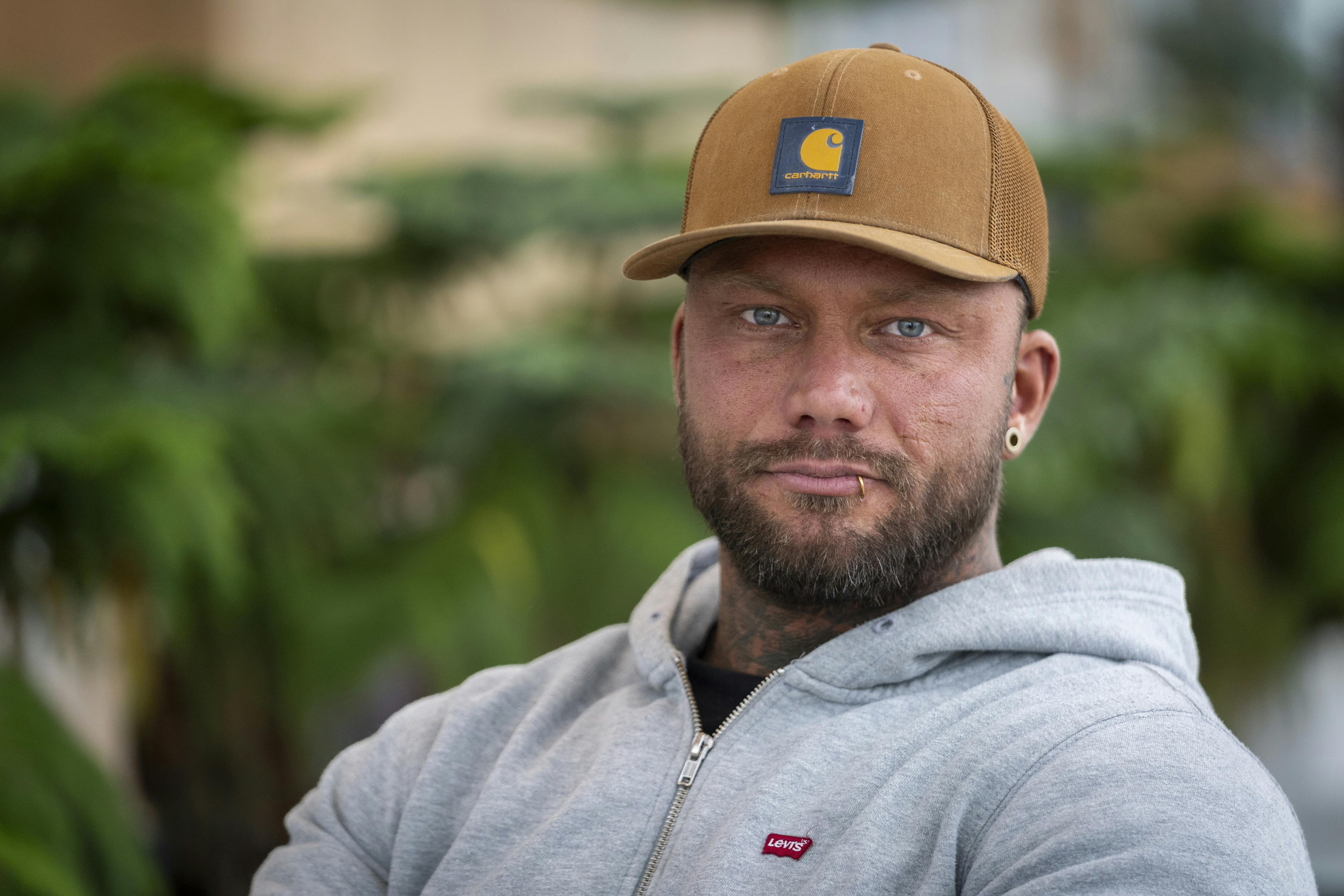 Simon Iversen var sin dengang 17-årige kæreste gravid.