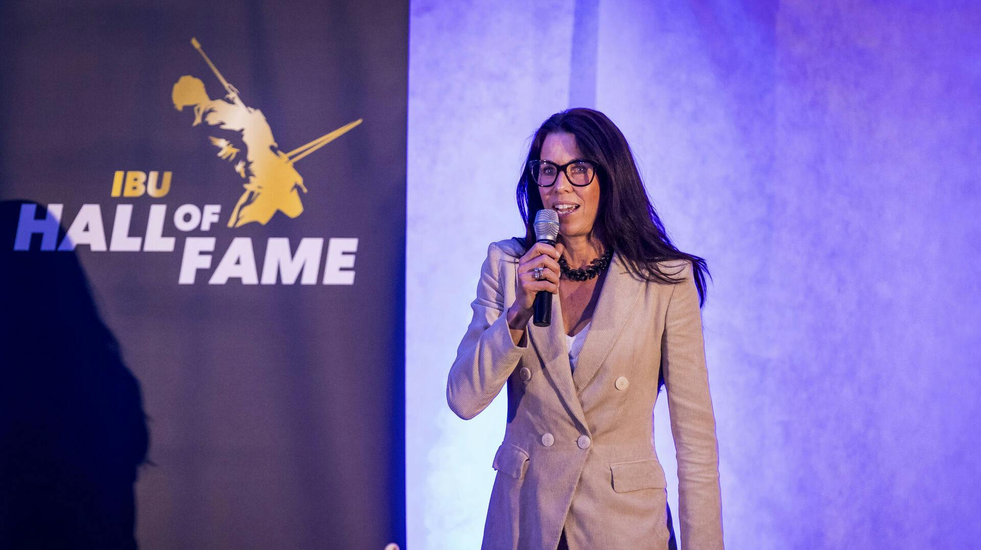 Magdalena Forsberg, da hun blev indlemmet i Den Internationale Biathlon Unions "Hall of Fame" i 2024.