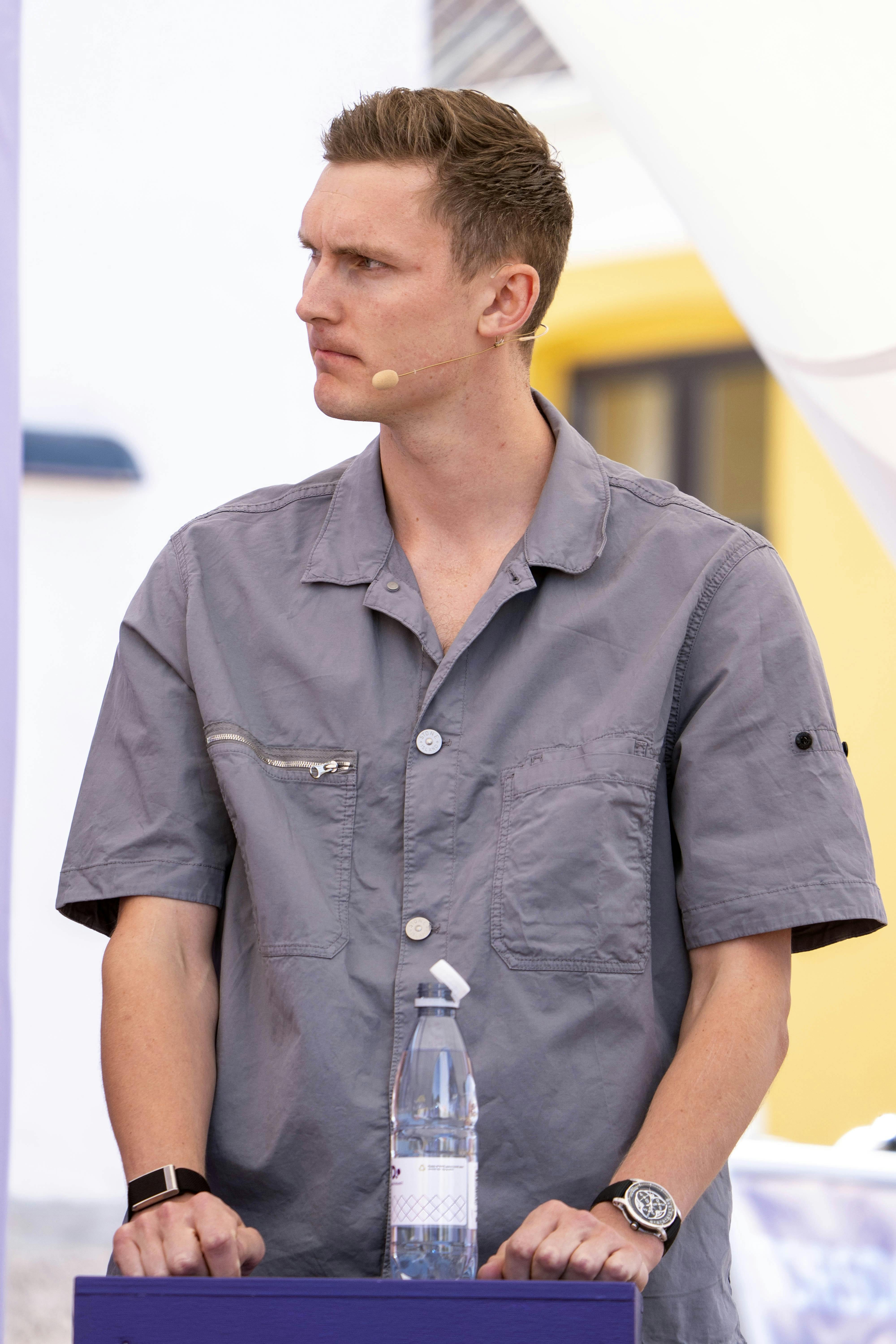 Viktor Axelsen blev opereret i efteråret, men er nu ramt igen.