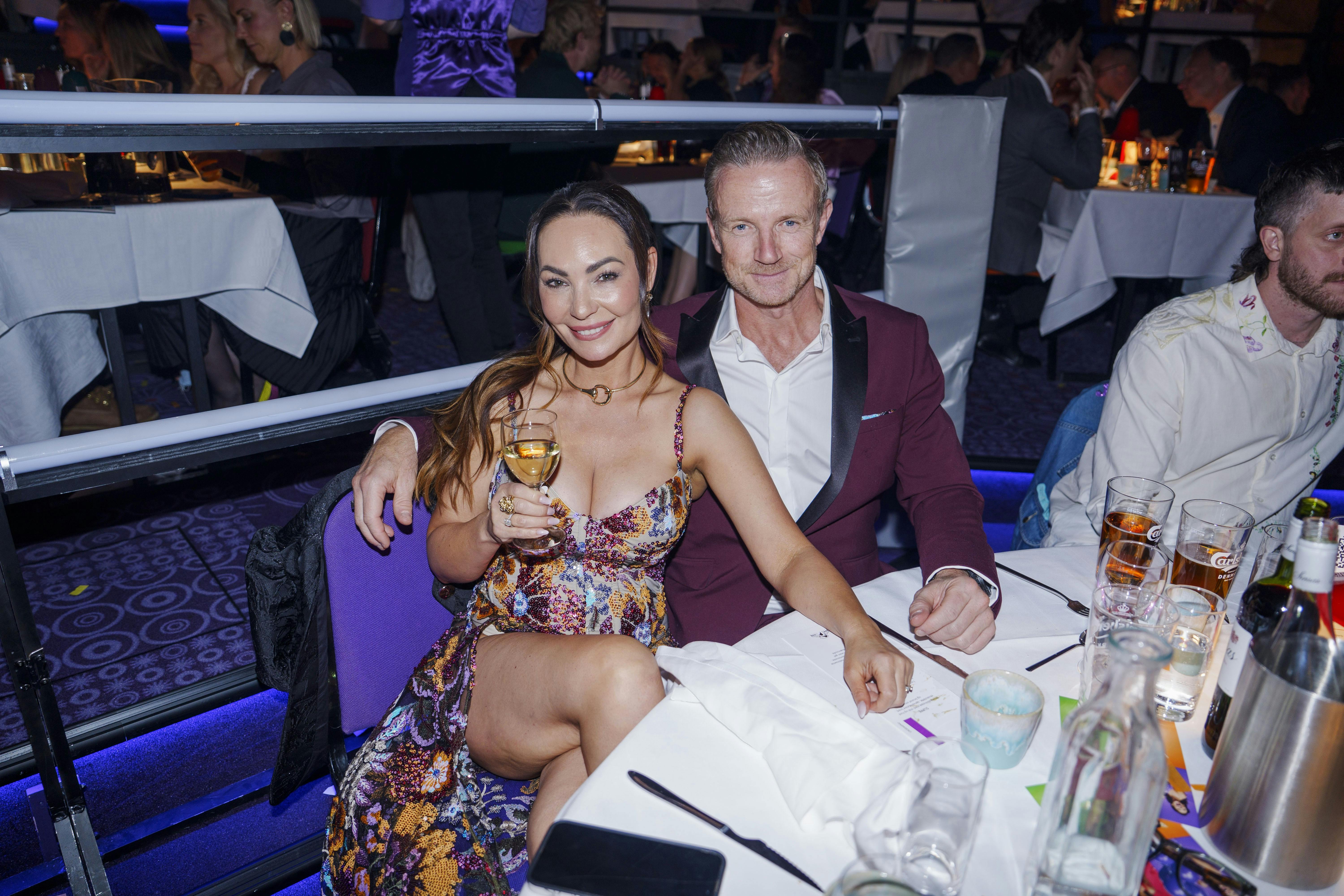 Argentina elsker Troels, men hylder nu hans celebre kone, Mascha Vang.