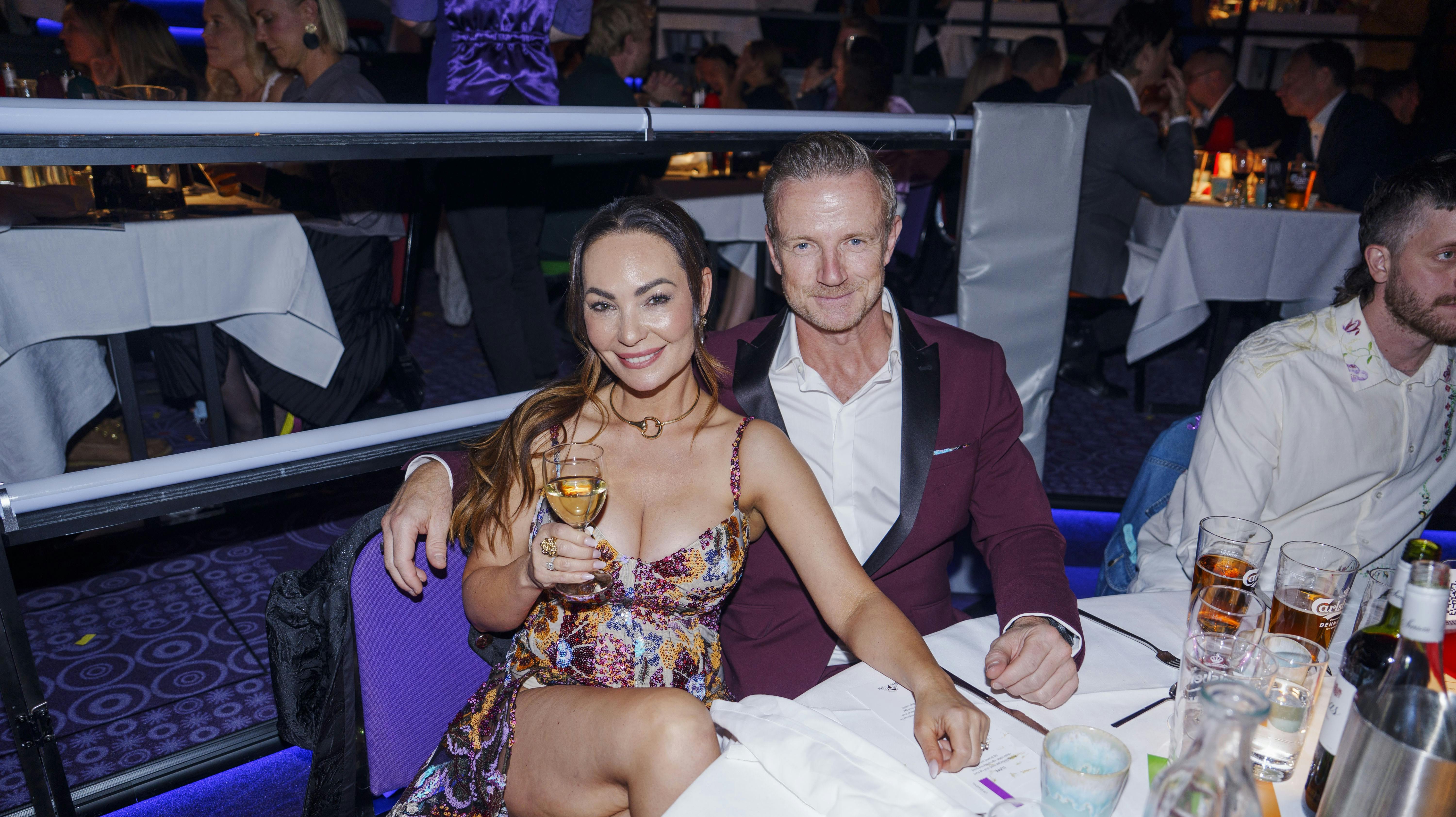 Argentina elsker Troels, men hylder nu hans celebre kone, Mascha Vang.