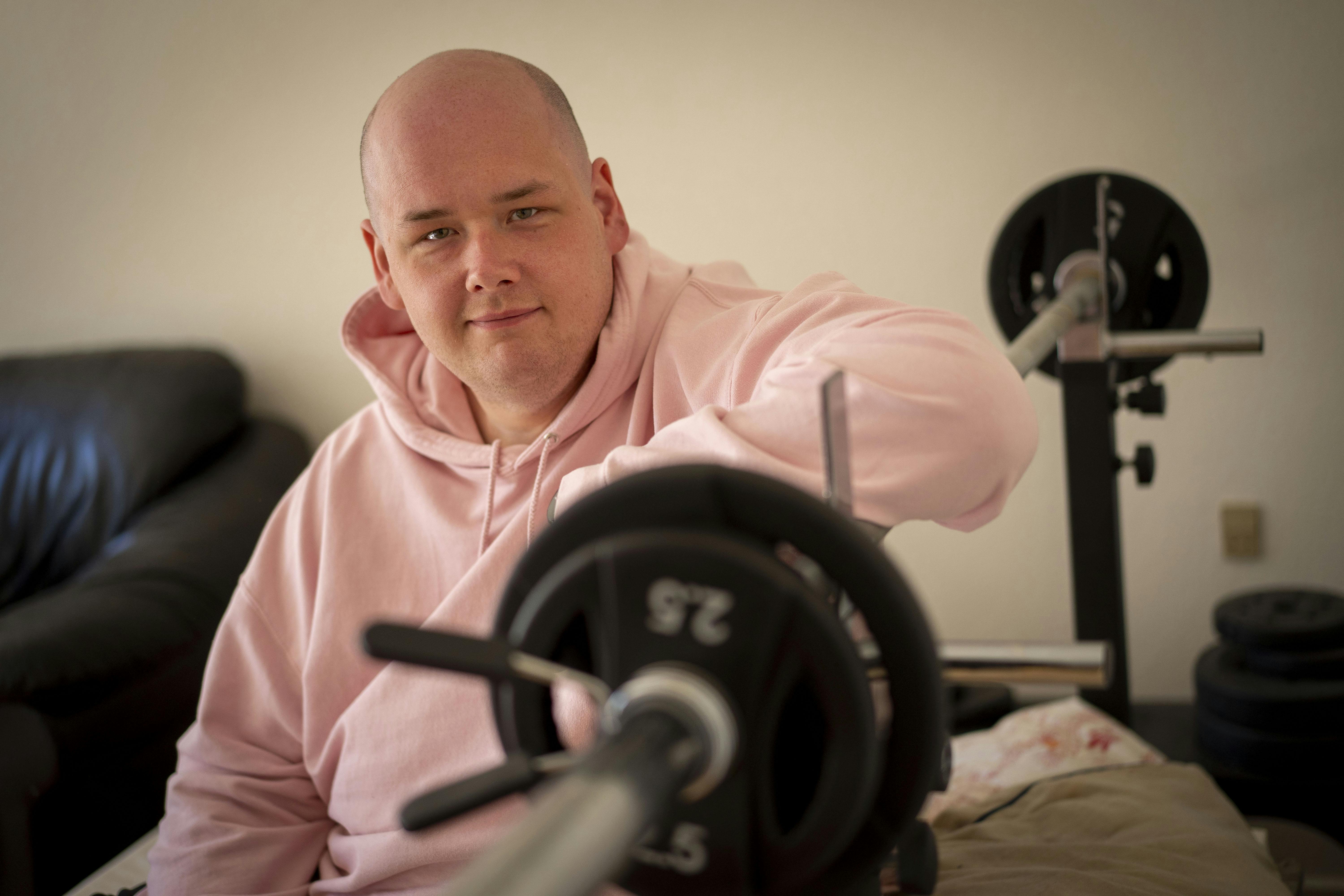 Stefan Jepsen fra "Stor Mand" blev en del mindre, men kæmper nu mod julefristelserne.