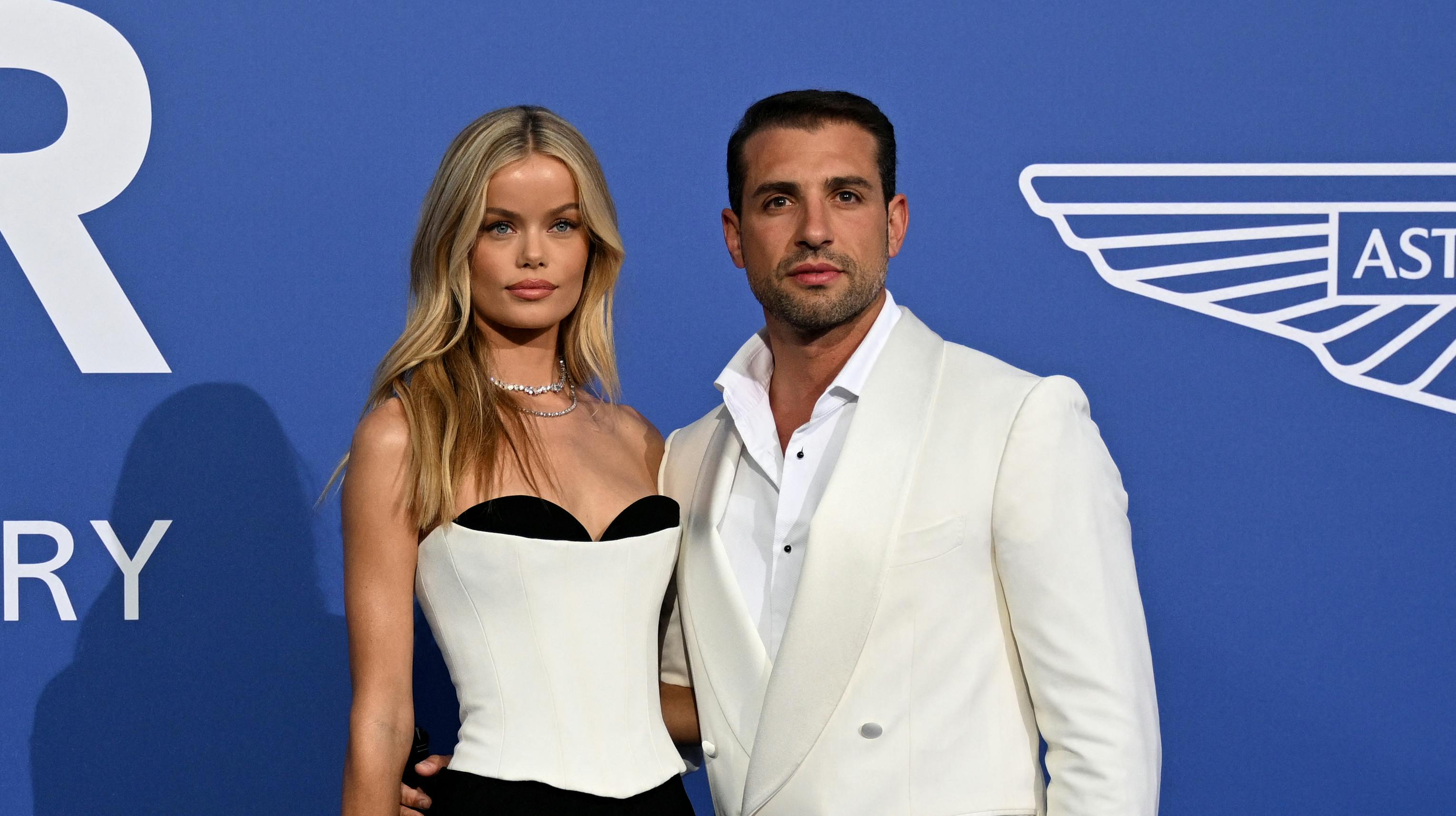 Den norske model Frida Aasen må for en stund sætte modelkarrieren på bero. Hun og ægtemanden Tommy Chiabra er nemlig blevet forældre.