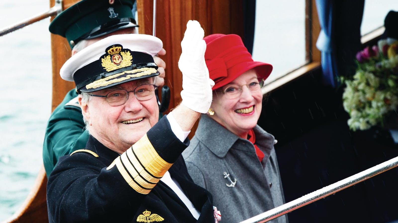 HKH dronning Margrethe og hendes nu afdøde mand, prins Henrik. De har angiveligt fået serveret mad af rockerpræsident Michael Rosenvold, bedre kendt som "kokken".