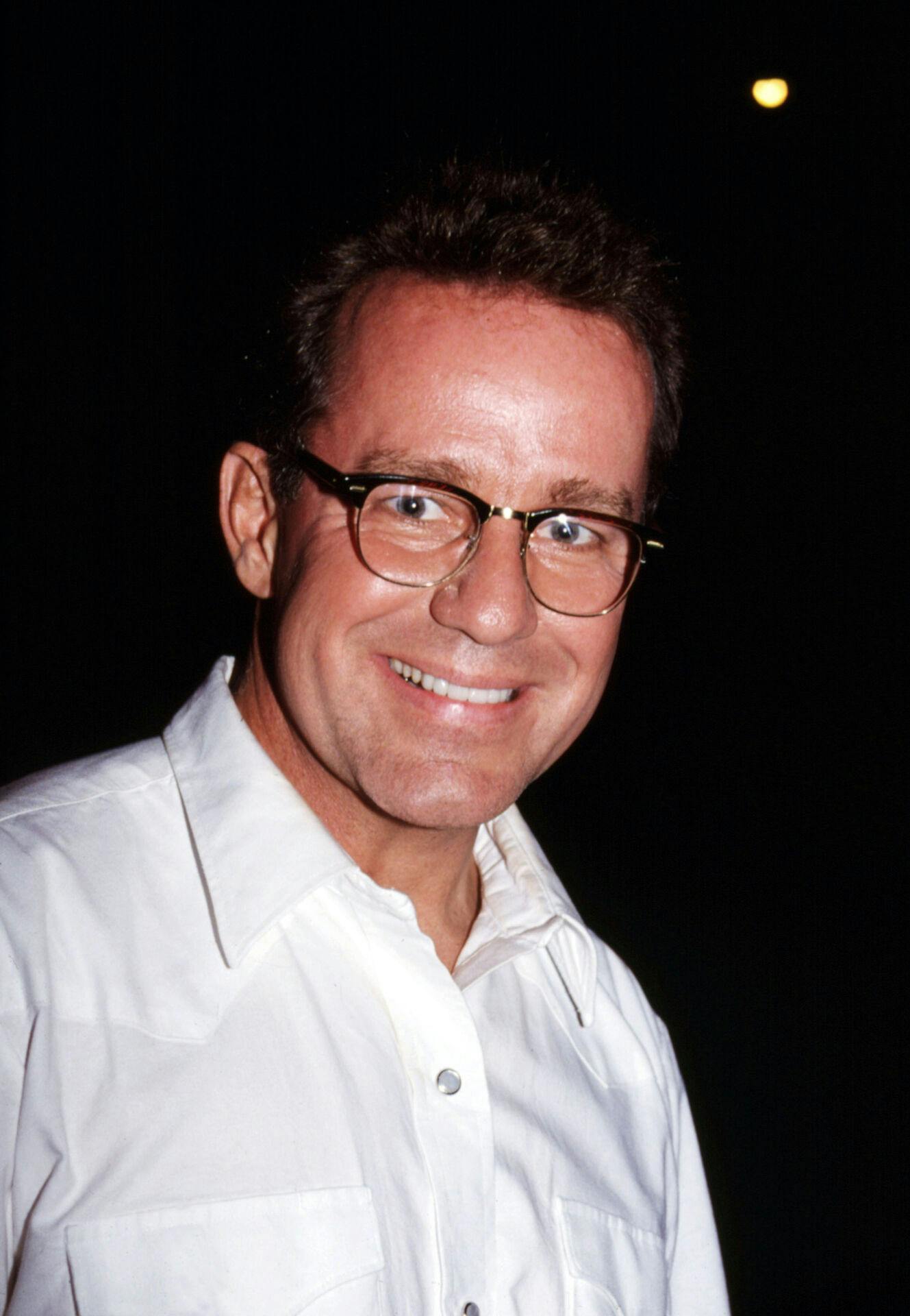 Phil Hartman blev skudt af sin kone, mens han sov.