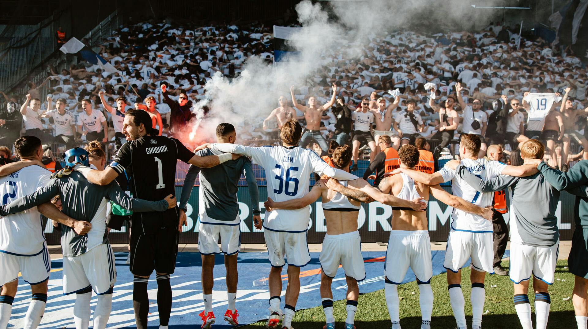 FC København endte med at vinde derbyet 3-1. Nok til stor ærgrelse for sangeren, der ifølge SE og HØRs oplysninger er Brøndby-fan.