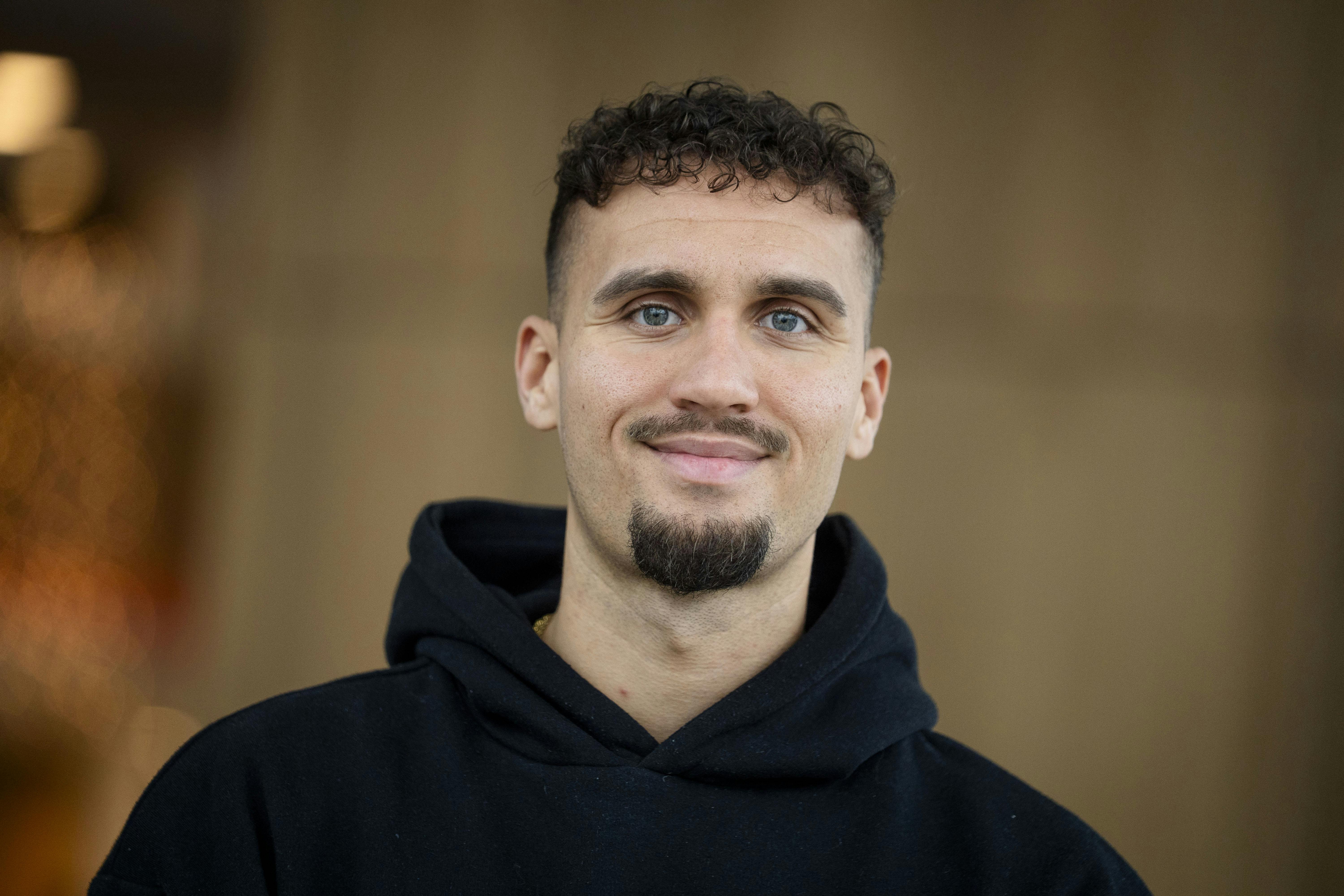 Anton Basbas jonglerer tilværelsen som nybagt far og selvstændig iværksætter.