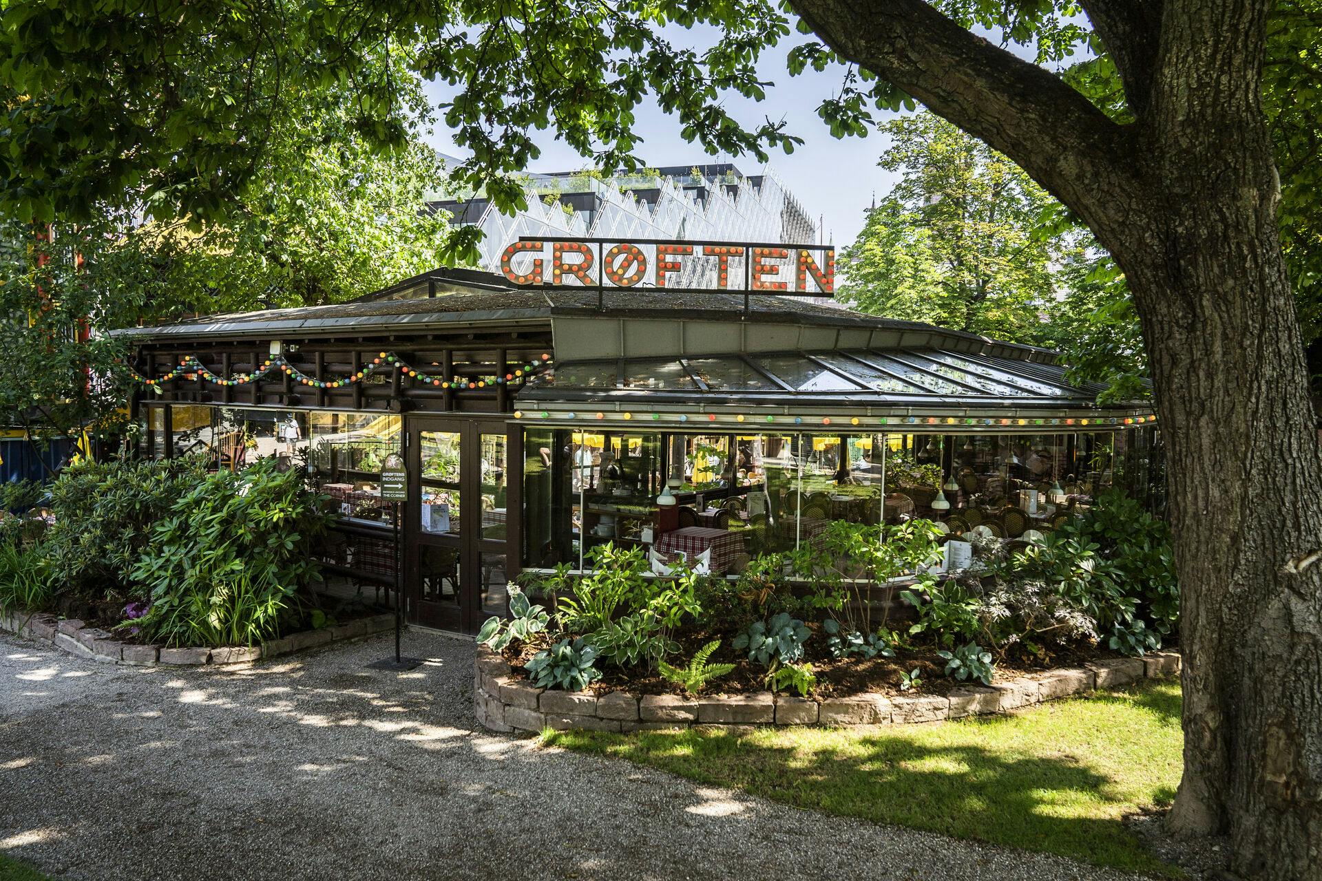 Restaurant Grøften i Tivoli, Vesterbrogade 3, 1620 København V.