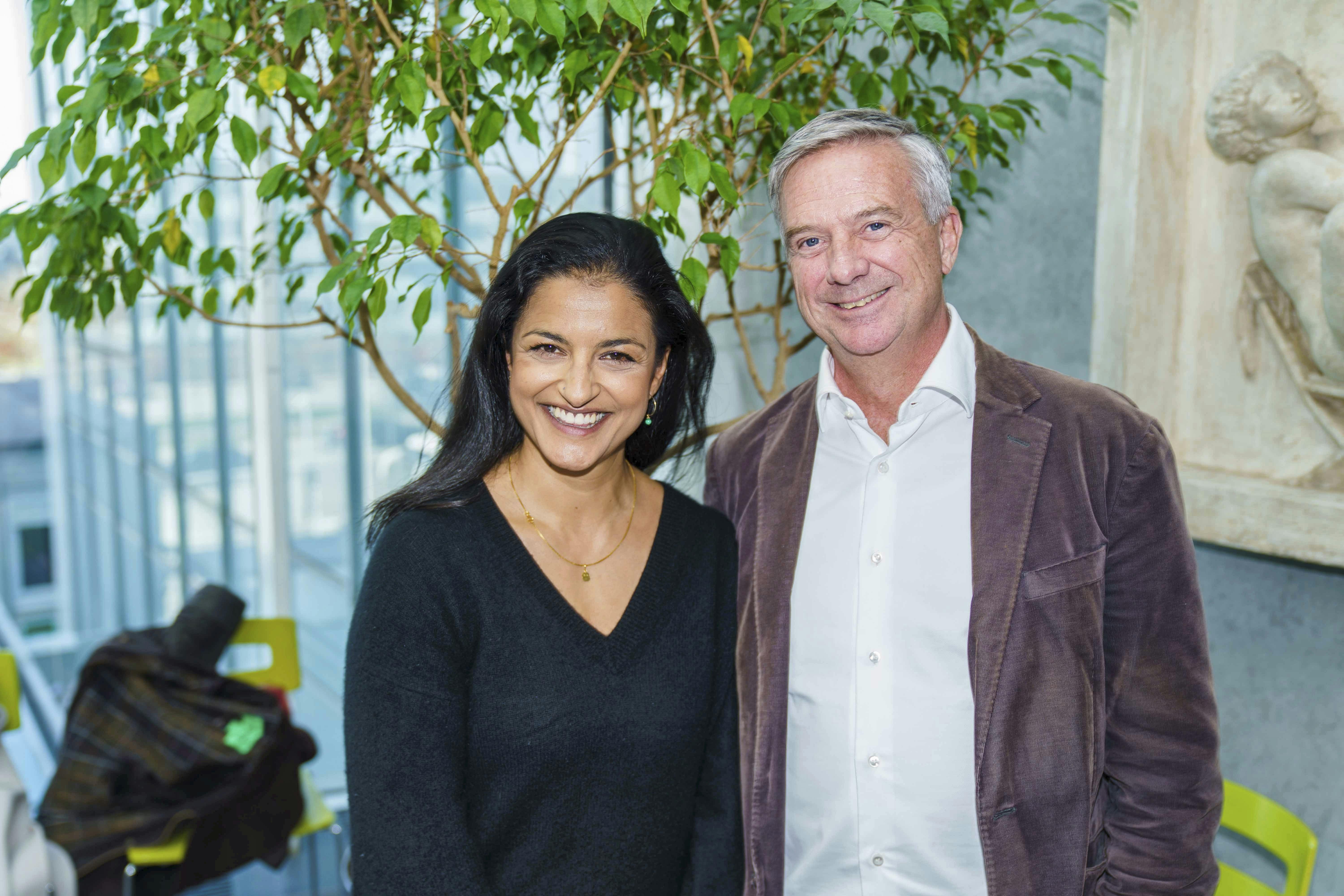 Emne: Kim Bildsøe Lassen holder reception i anledning af sin 60-års fødselsdags og 25-års jubilæum i DRSted: Kl. 15-17. DR Byen, Indre Gade øst, Kbh (se invitation nedenfor) Foto: Billeder af de kendte gæster. Straks: JaJournalist: Karina Didriksen, 50761792