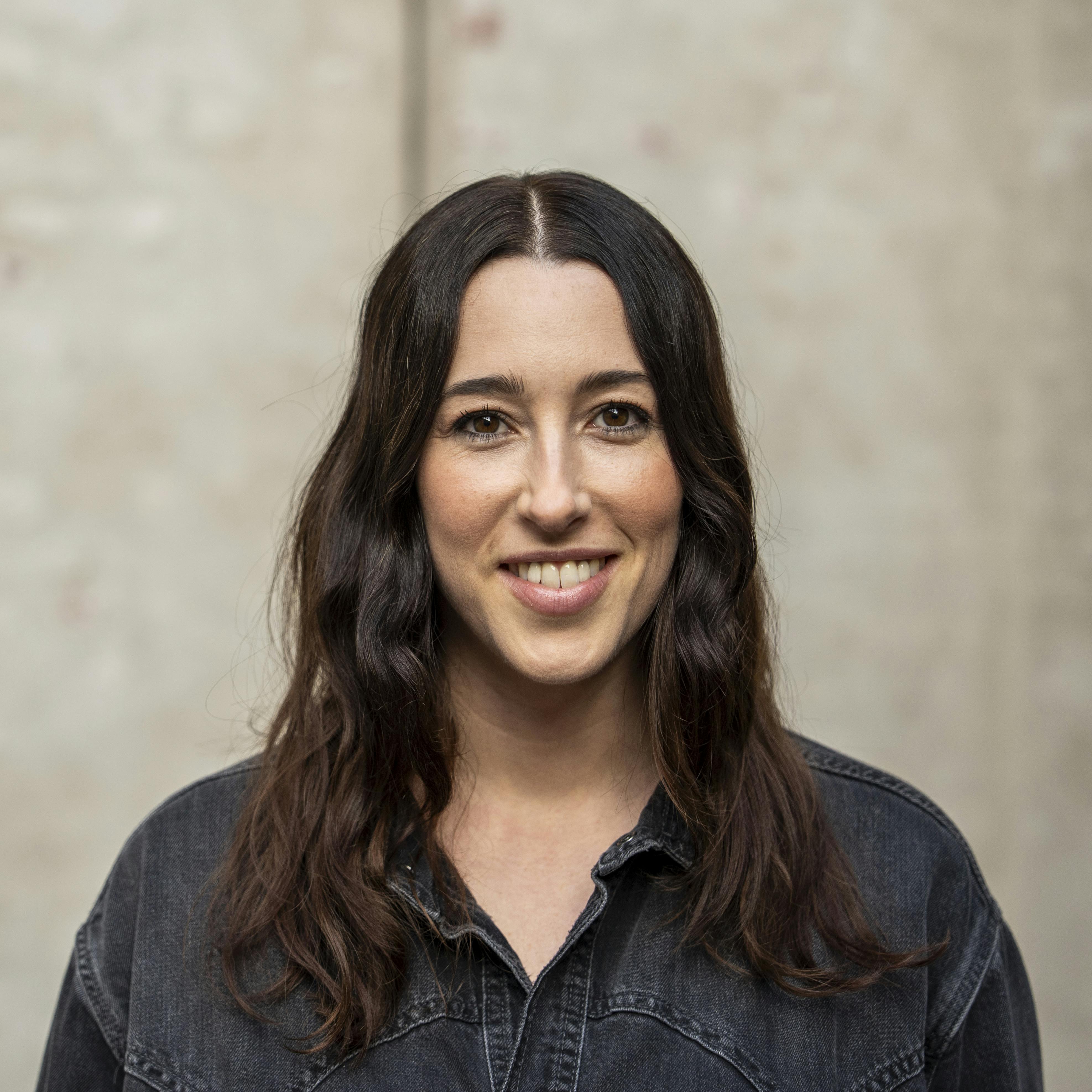 Den kommende sæson af "X Factor" har været lidt speciel. Her har der nemlig været en baby med på alle optagelser.