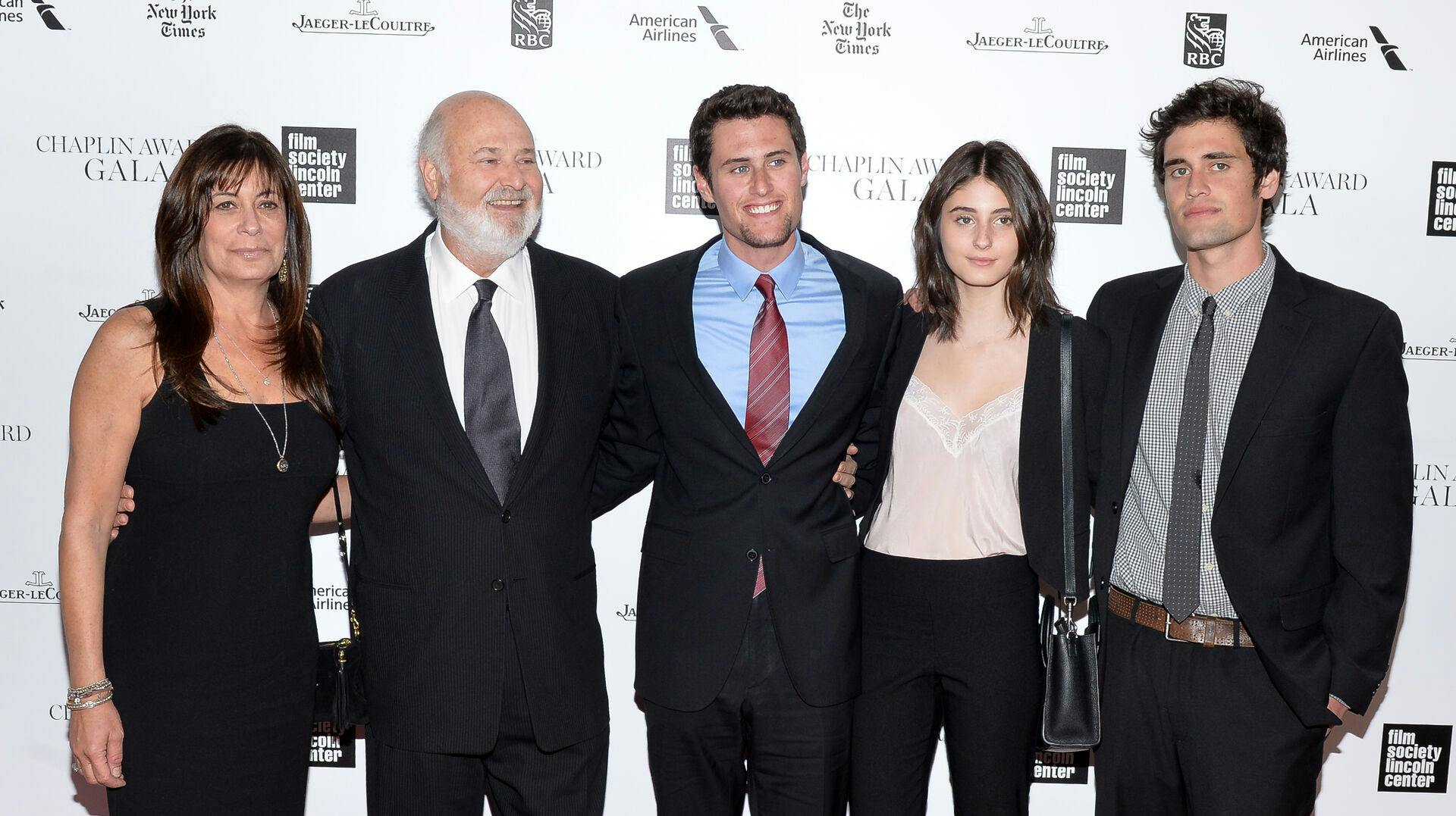 Familien var samlet i 2014. Det er Nick yderst til højre.