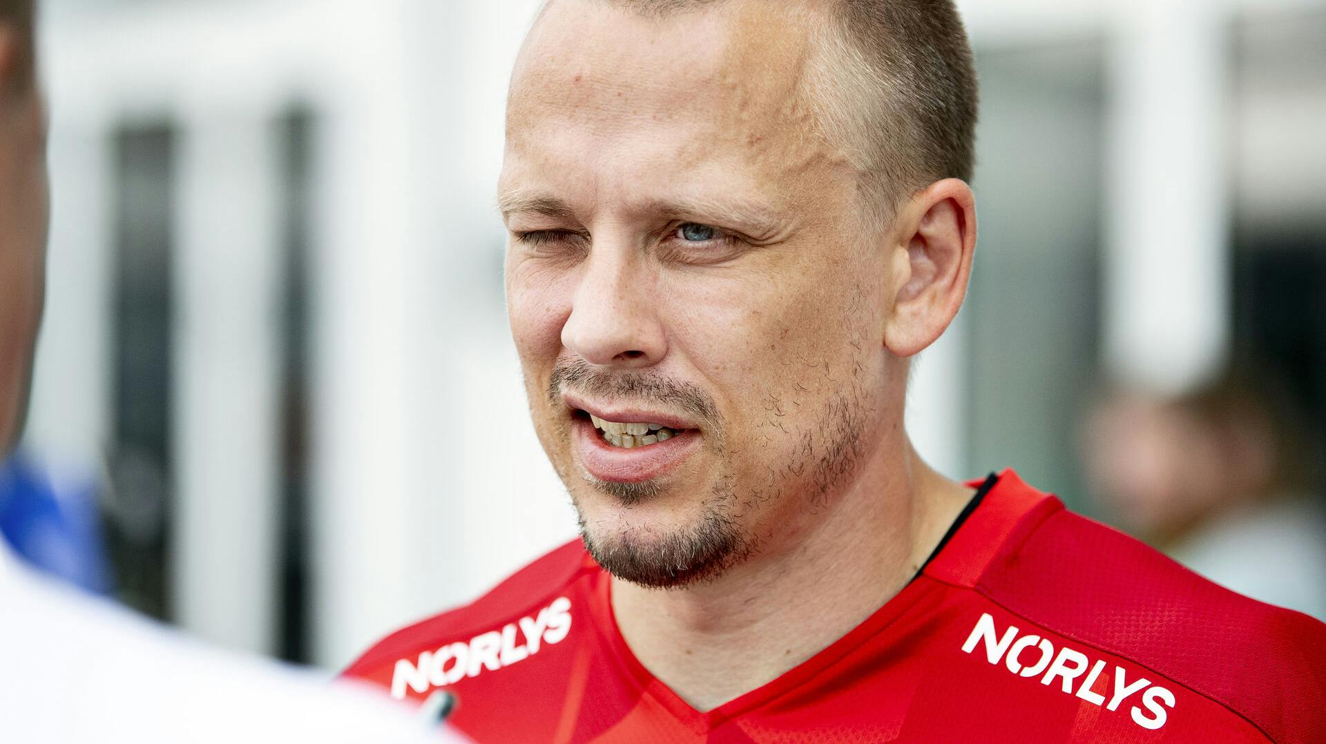 Morten Olsen afviser at skulle have brugt "fuckfingeren" i sejrsrusen. 