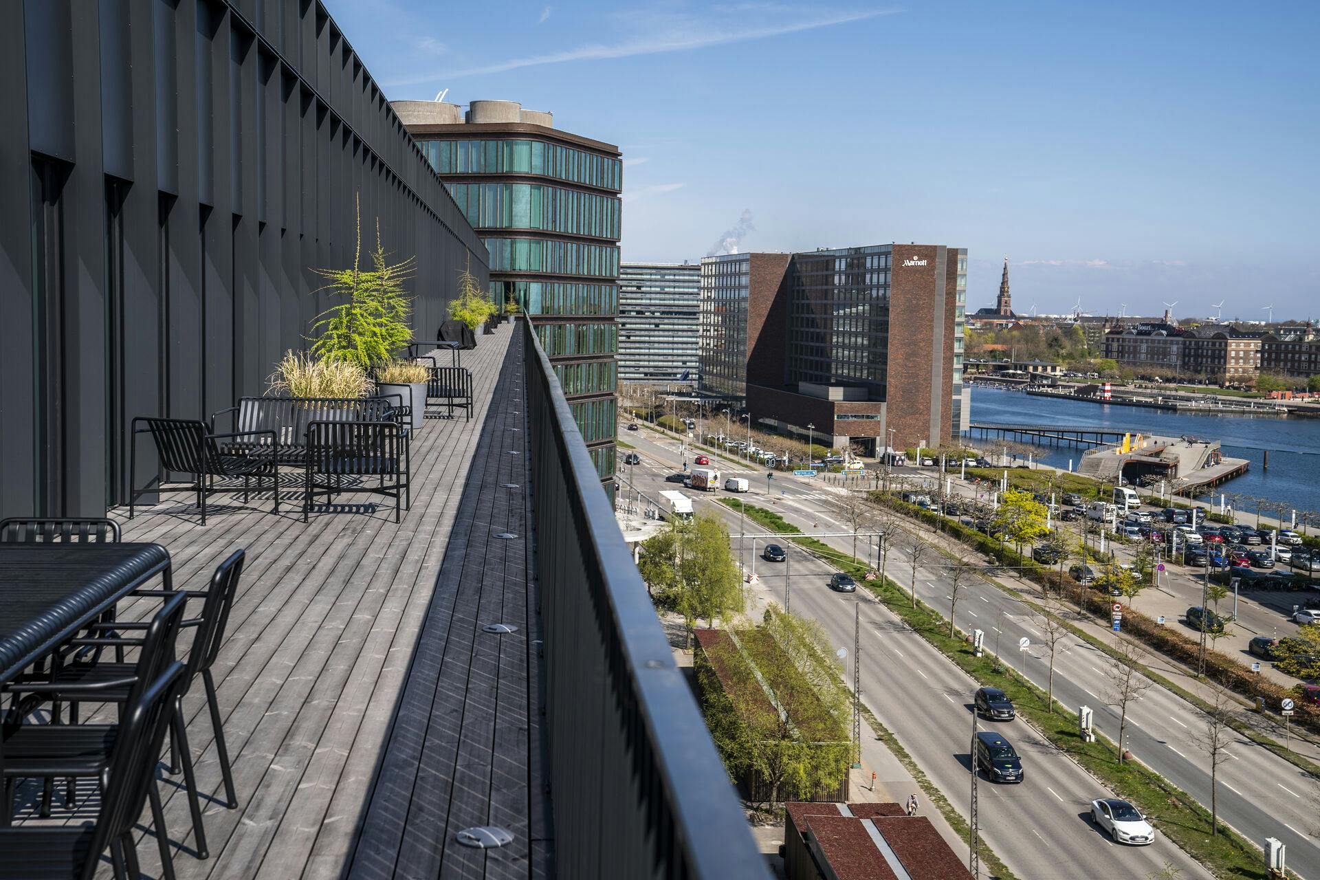 Sådan ser udsigten hos advokatfirmaet Poul Schmith eller bare Kammeradvokaten i dag ud. Spørgmålet er, om adressen snart bliver for stor og dyr, når pengestrømmen fra staten stopper?