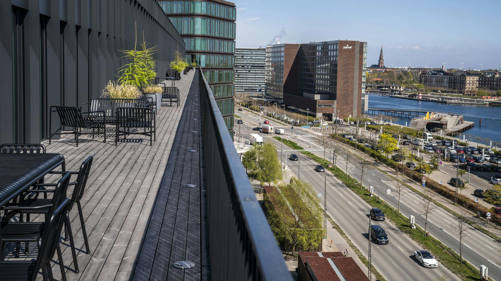 Sådan ser udsigten hos advokatfirmaet Poul Schmith eller bare Kammeradvokaten i dag ud. Spørgmålet er, om adressen snart bliver for stor og dyr, når pengestrømmen fra staten stopper?