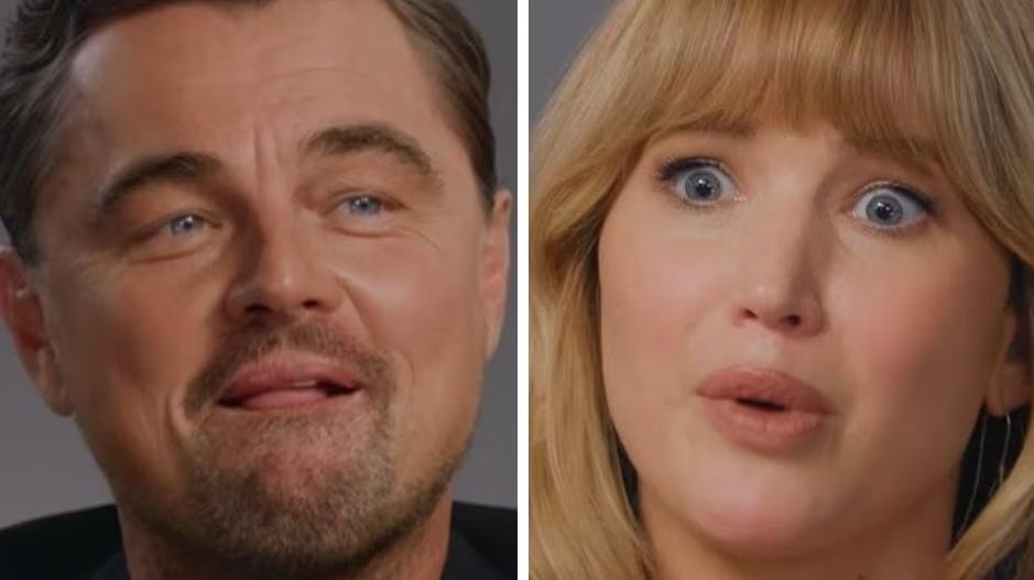 Internettet er helt oppe og køre over akavet øjeblikket mellem de to filmstjerner.