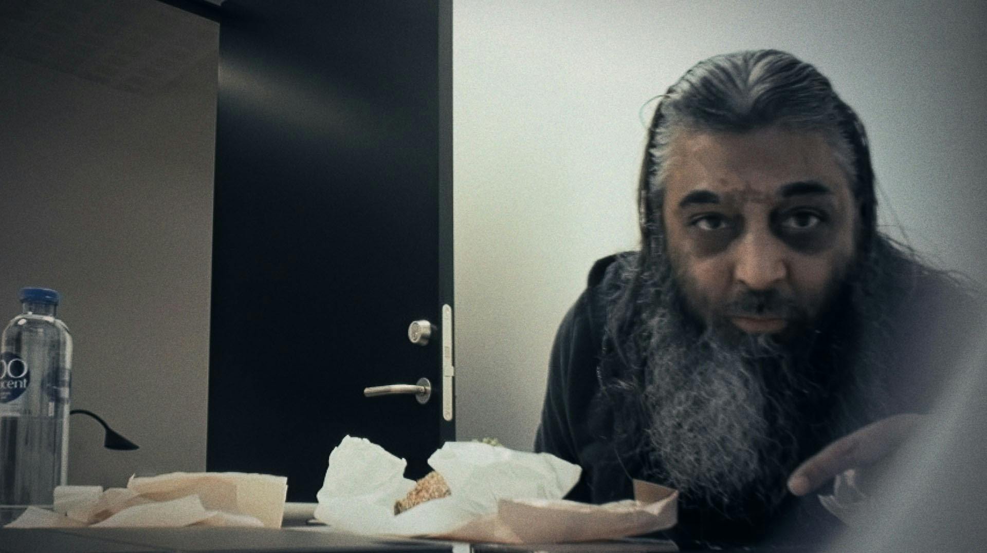 Fasar Abrar Raja, også kendt som tortur-rockeren, spillede en central rolle i en konflikt tilbage i 2013, hvor en mand mistede livet.