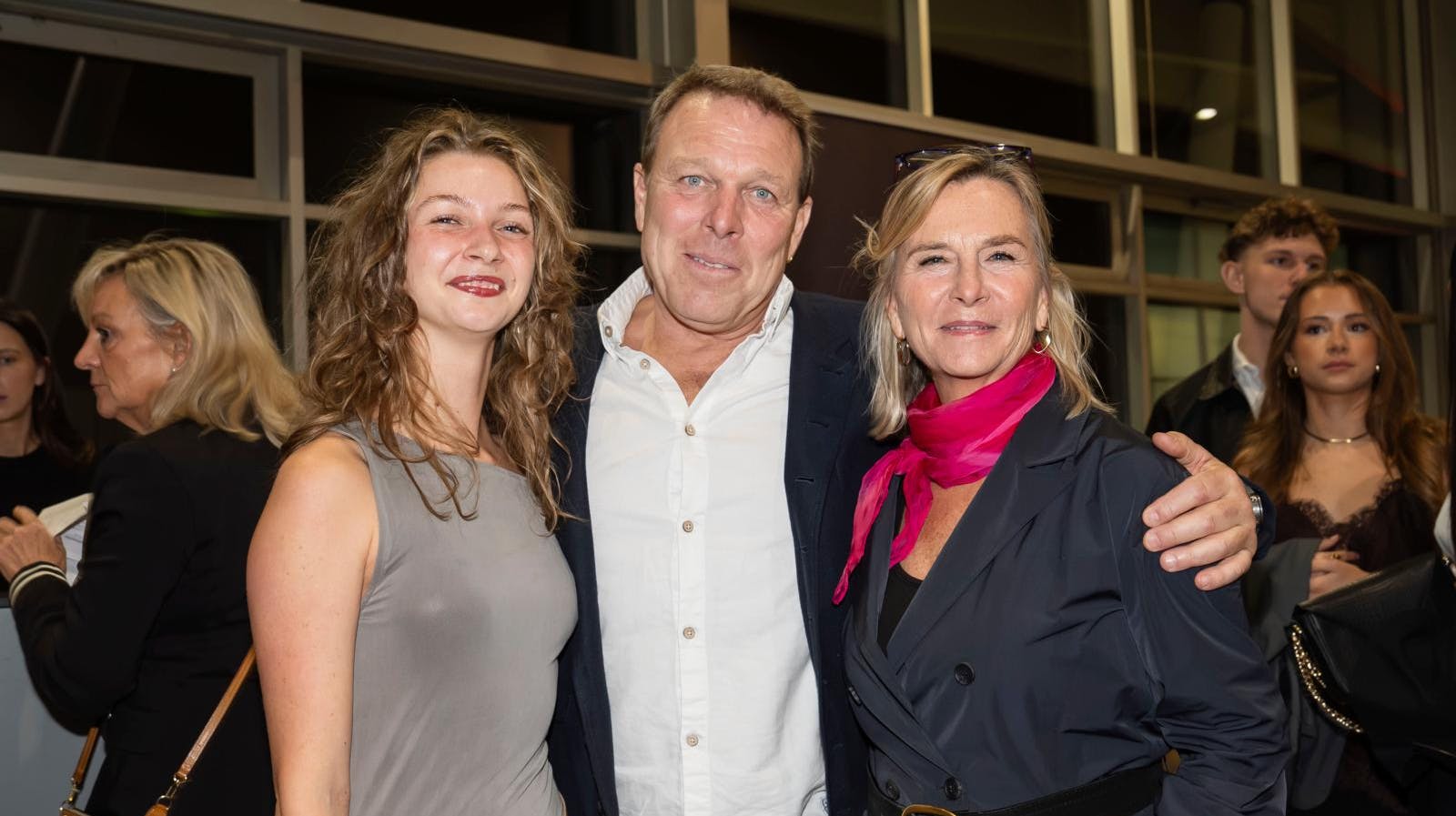 Der er meget at glæde sig over i familien, som Mikkel Beha Erichsen her er sammen med en del af.