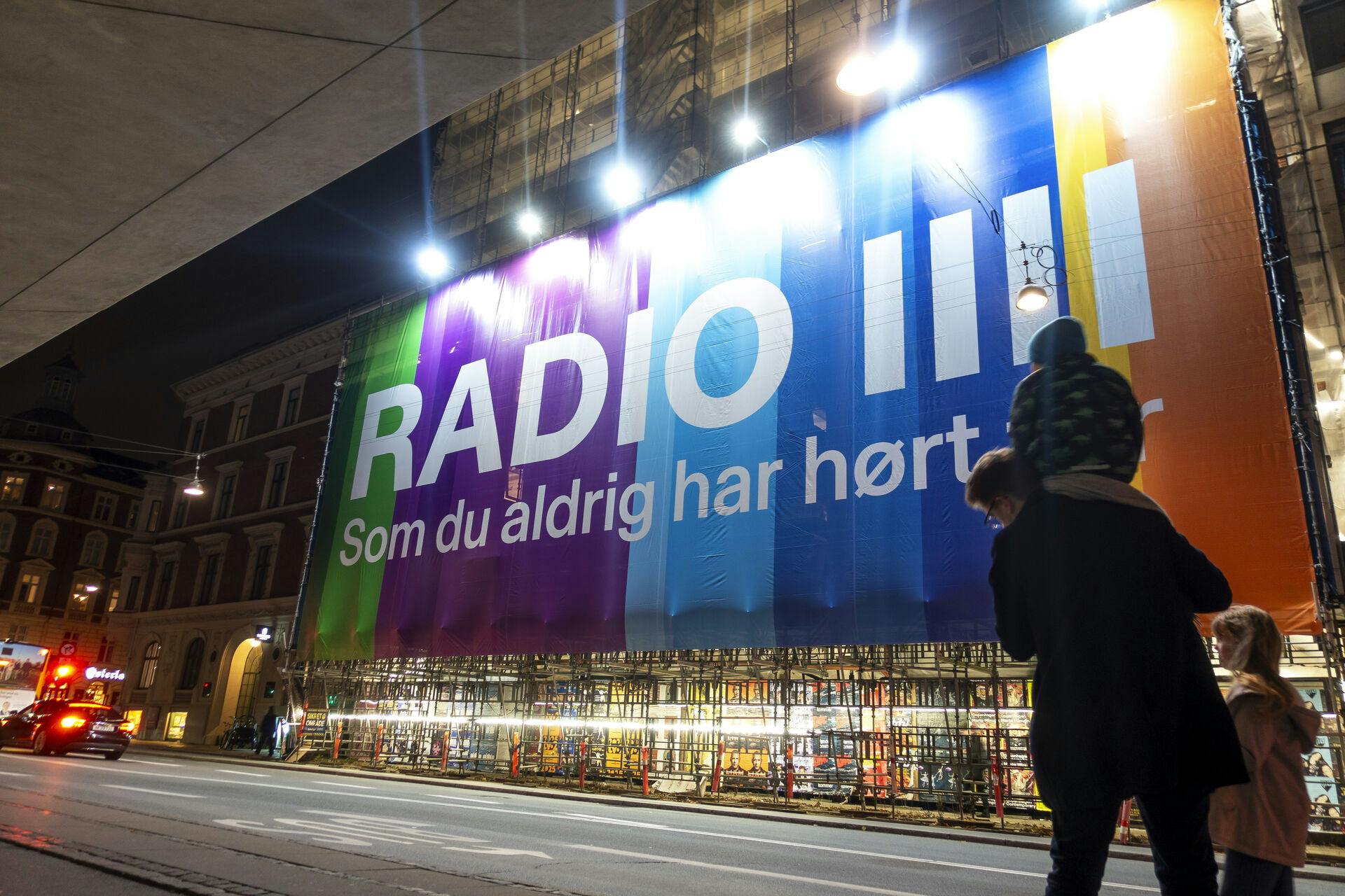 RADIO IIII's brug af skattekroner skal nu undersøges nærmere.