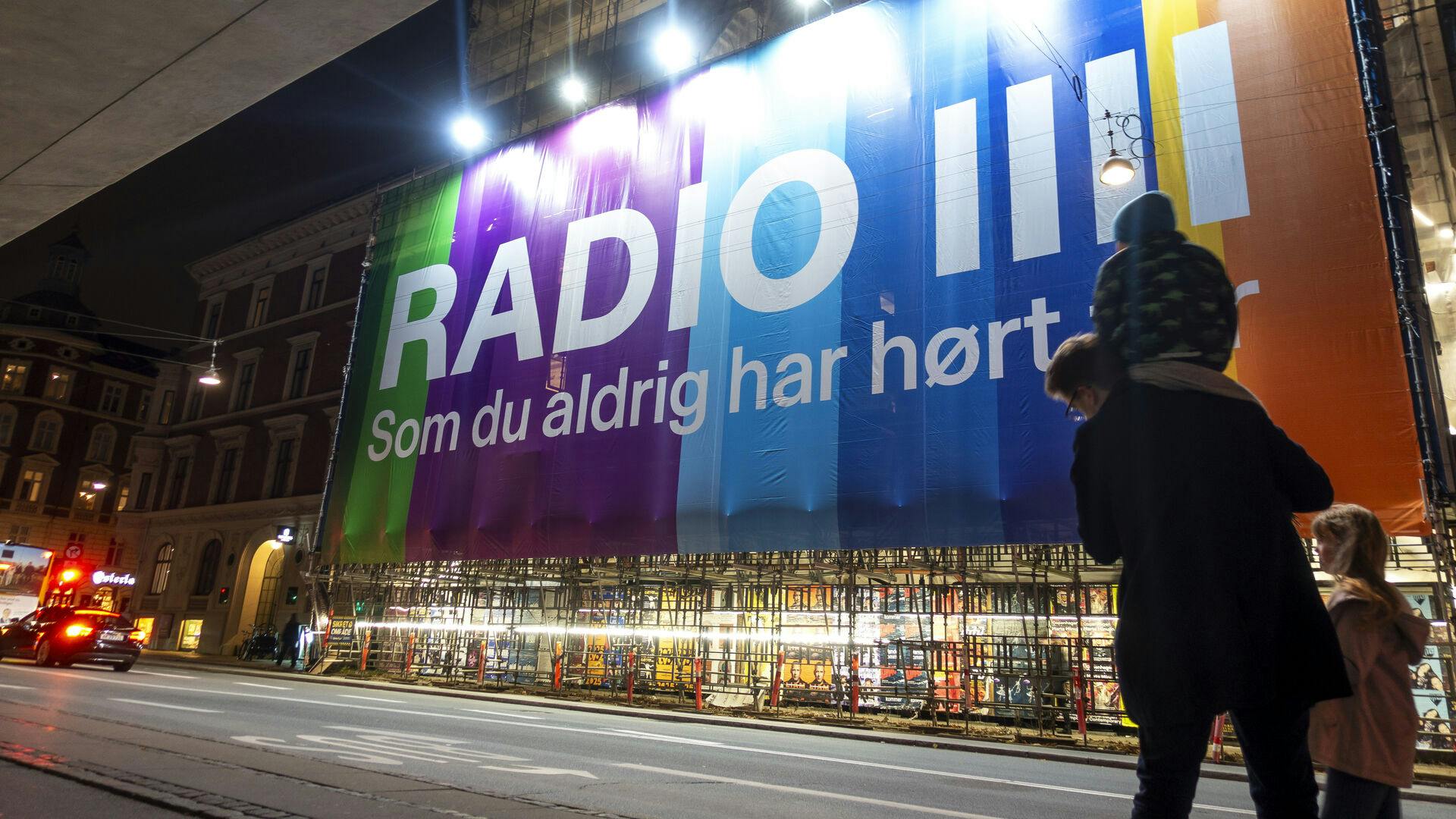 RADIO IIII's brug af skattekroner skal nu undersøges nærmere.