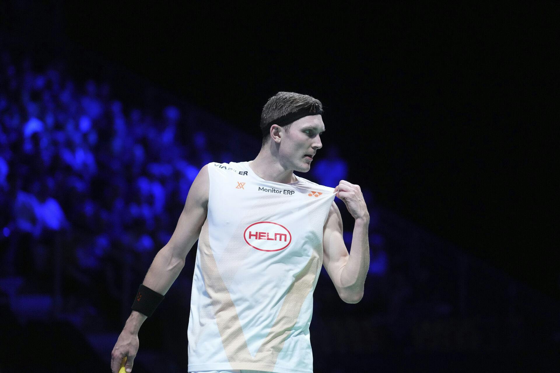 Victor Axelsen.