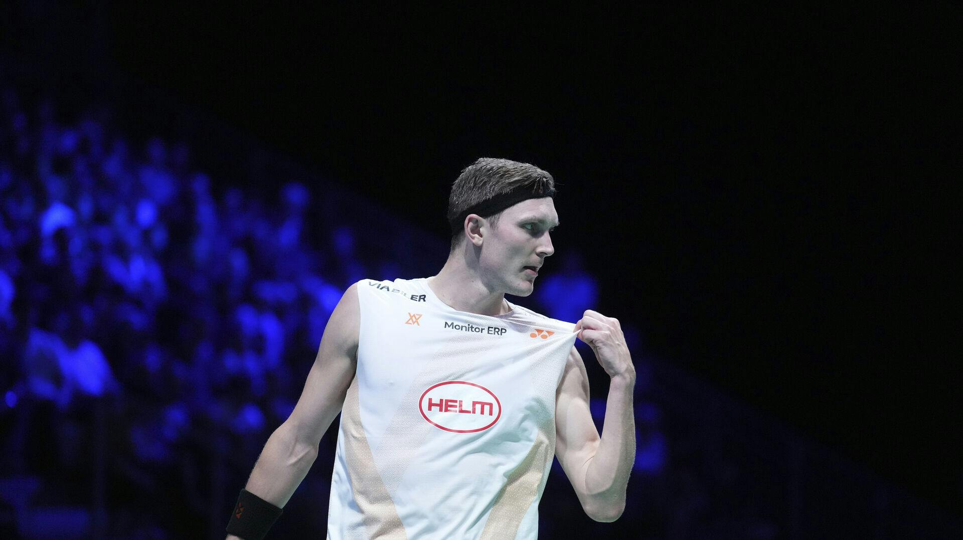 Victor Axelsen.