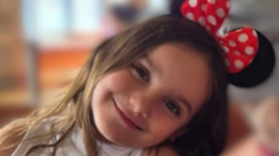 Her ses 9-årige Aria Thorpe, som blev dræbt i sit hjem.