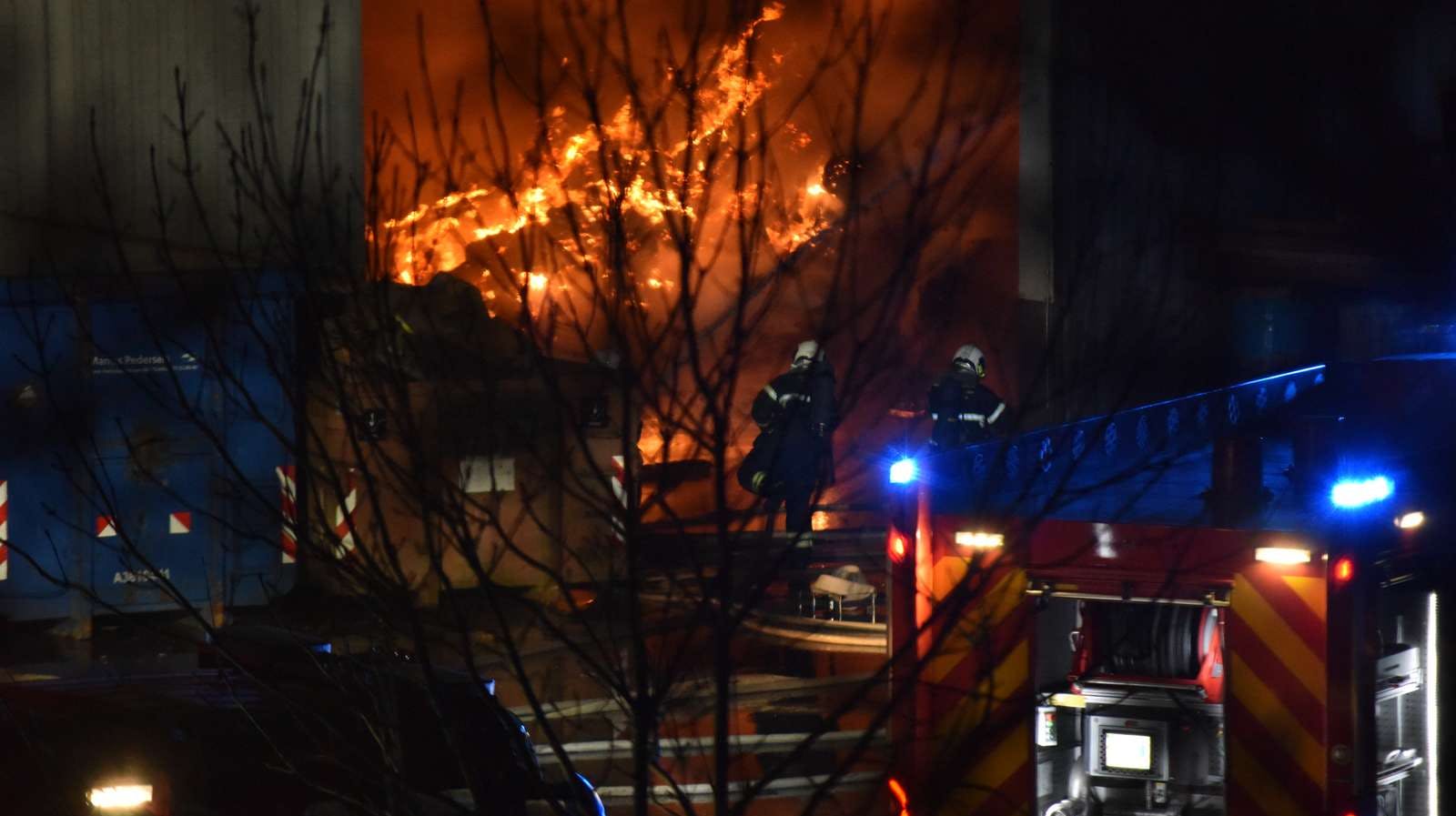 Politiet advarer om røg i byen.