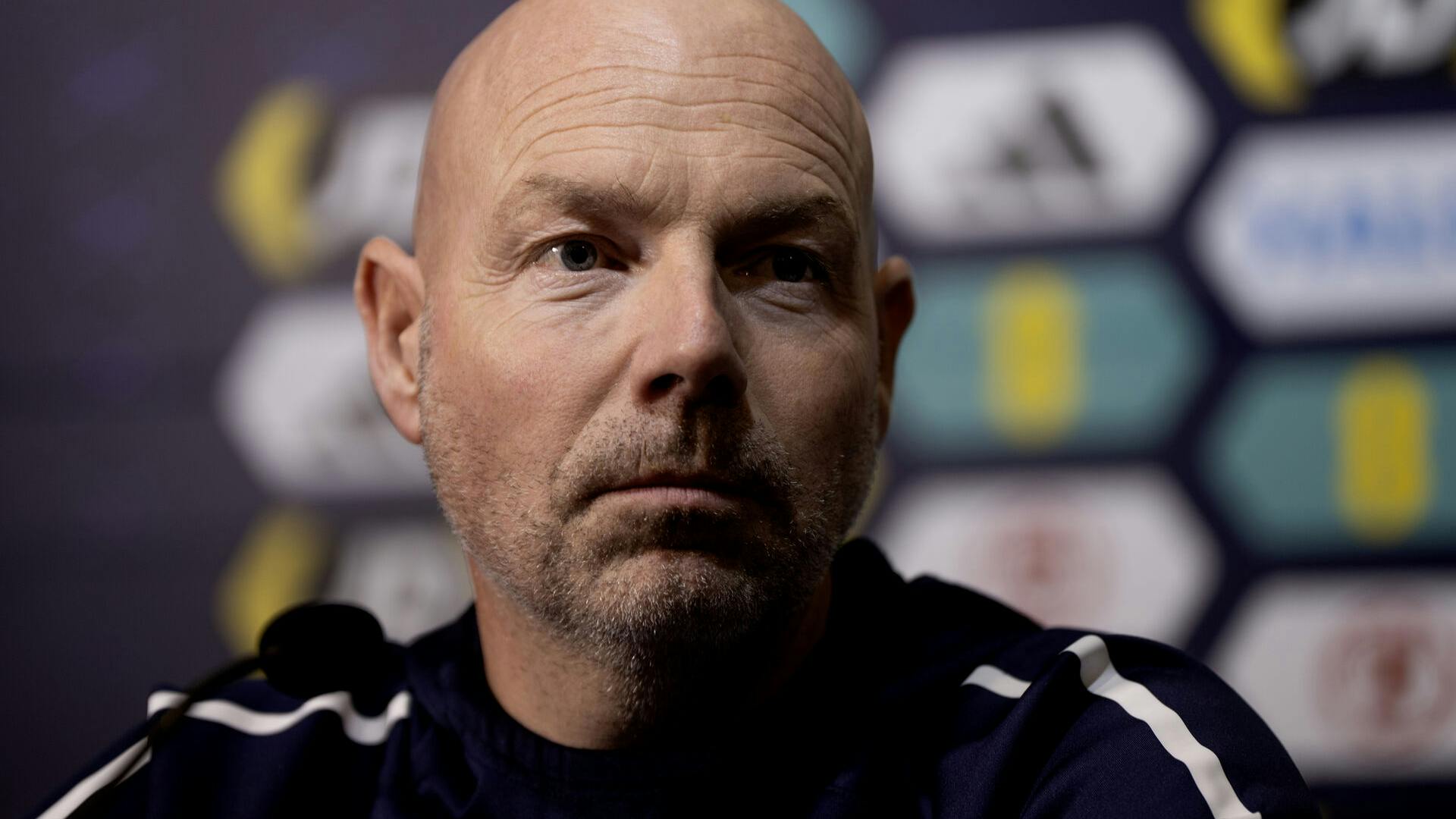 Landstræner Brian Riemer.