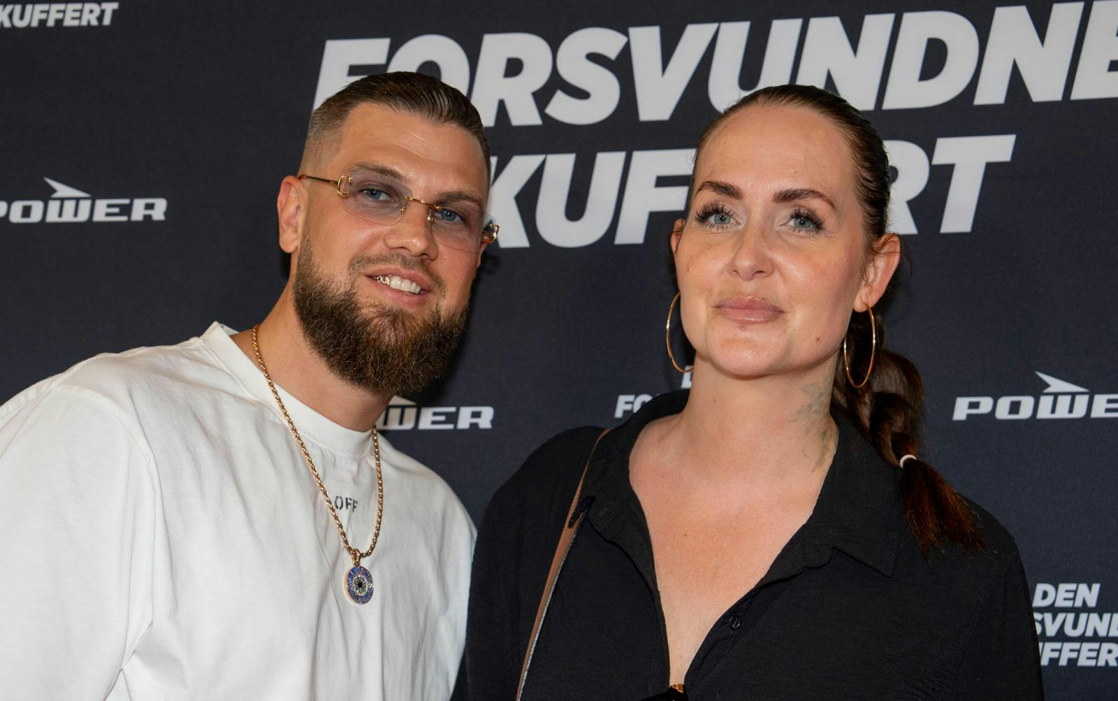 Stephanie Salvarli retter nu den misforståelse, der er opstået omkring hendes forfatteruddannelse.