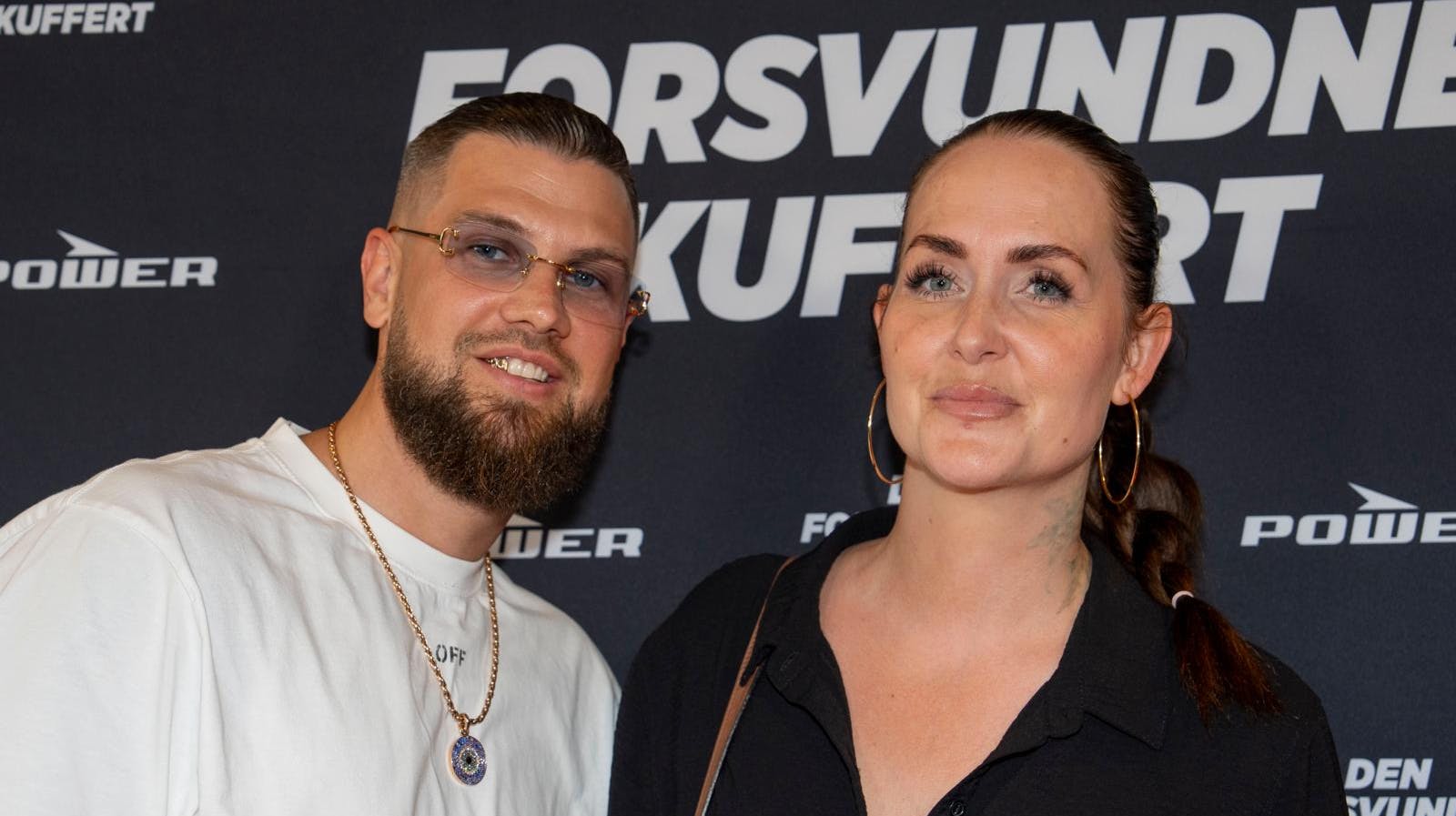 Stephanie Salvarli retter nu den misforståelse, der er opstået omkring hendes forfatteruddannelse.