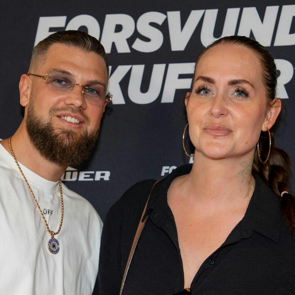 Stephanie Salvarli retter nu den misforståelse, der er opstået omkring hendes forfatteruddannelse.