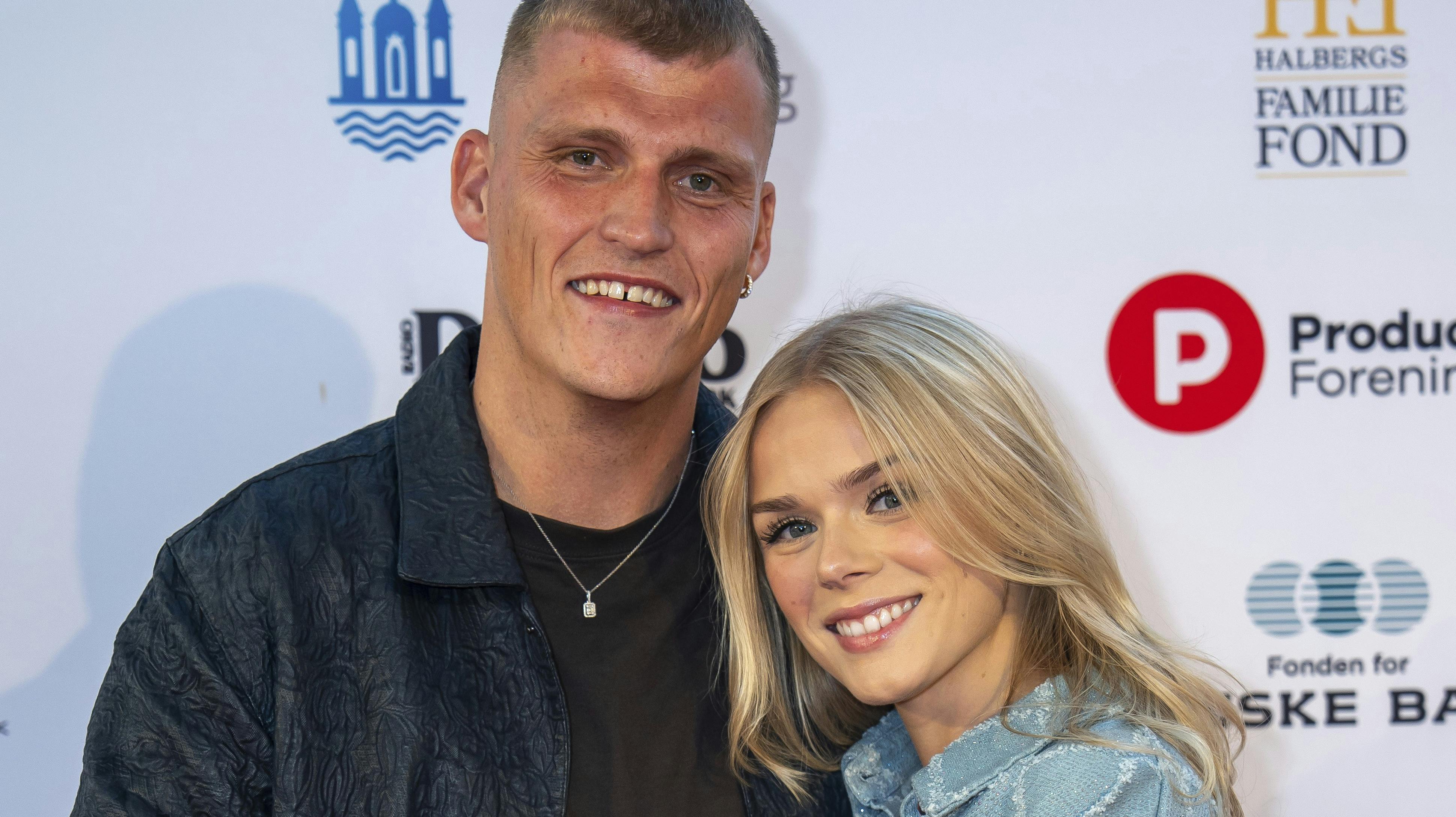 Små to uger før bruddet var Asta Björk og Sebastian Bull på romantisk kærestetur.